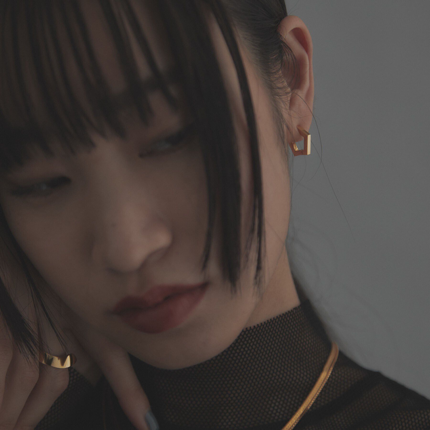 COCOSHNIK ONKITSCH「シルバー ハギーイヤリング ペンタゴン GP」|イヤリング|