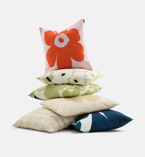 Marimekko「Vihkiruusu クッションカバー 50&times;50cm」|クッション・クッションカバー|