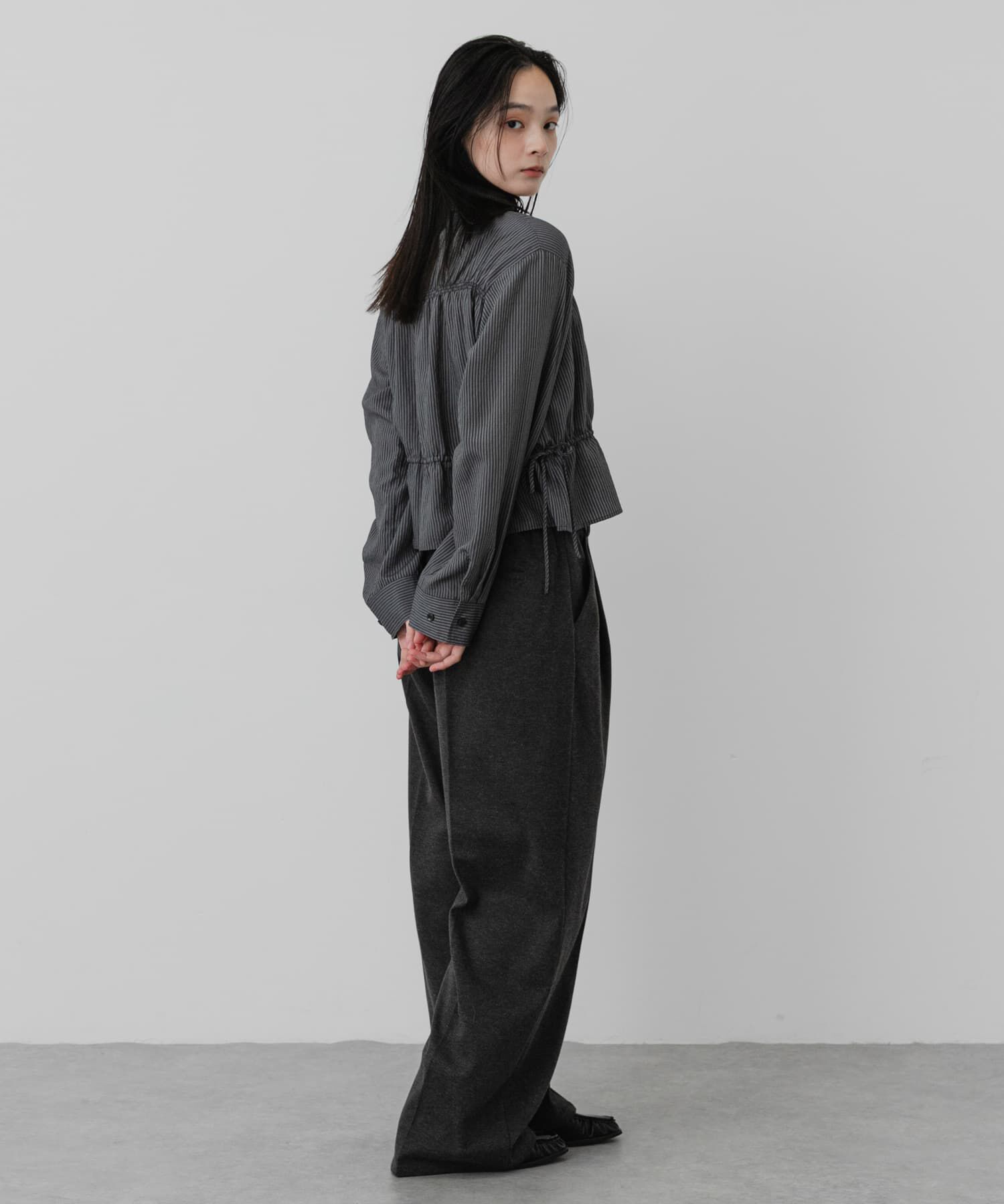SENSE OF PLACE by URBAN RESEARCH「クロップドギャザーシャーリングシャツ」|シャツ・ブラウス|