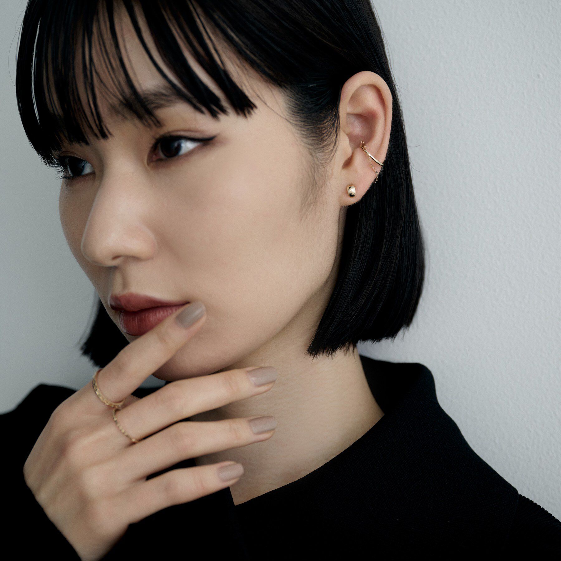 COCOSHNIK ONKITSCH「K10ペタルチェーン ドレープイヤーカフ」|イヤーカフ|