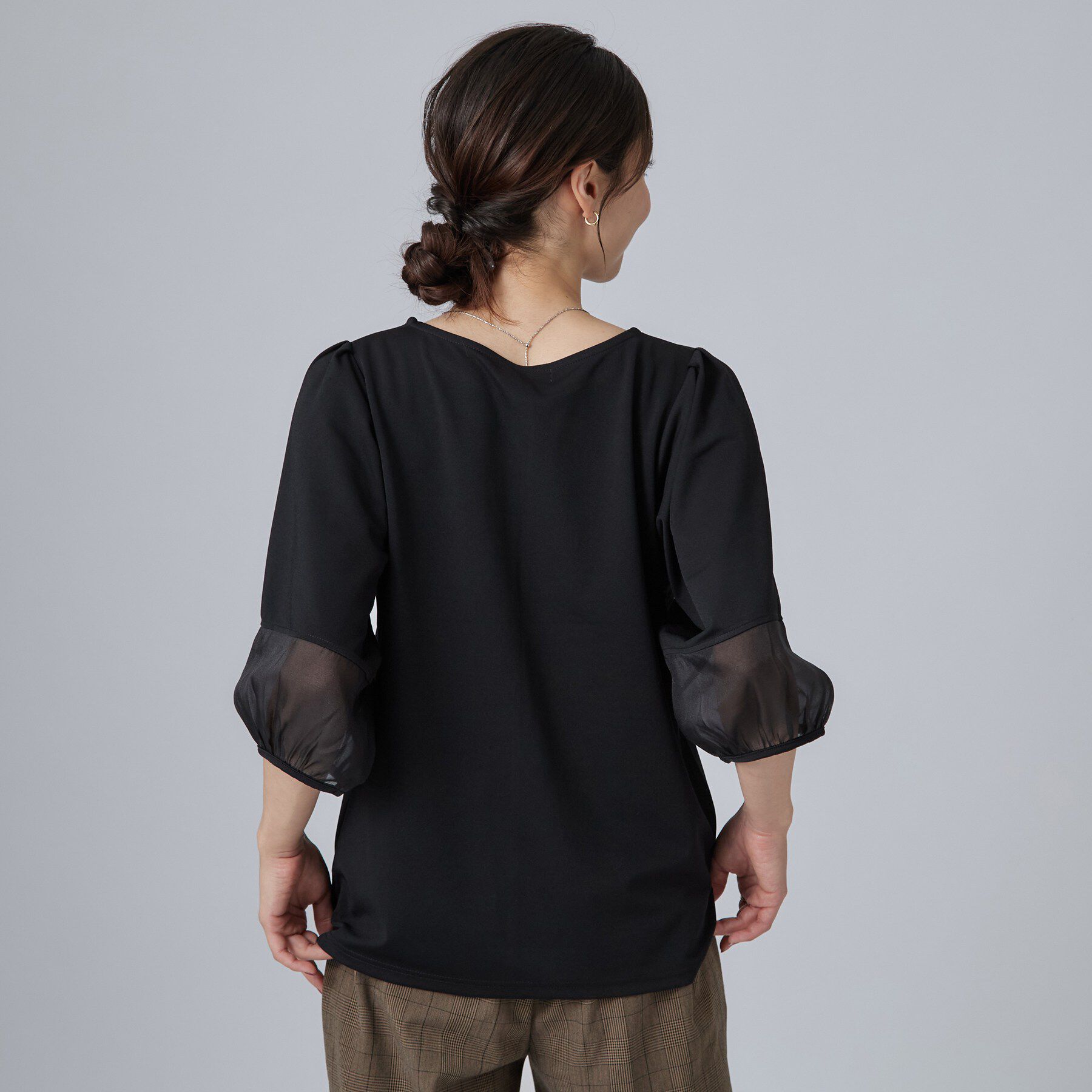 SHOO･LA･RUE「【洗濯機可/S-LL】 大人のシアー感 お袖切り替えラウンドネックトップス」|Tシャツ・カットソー|