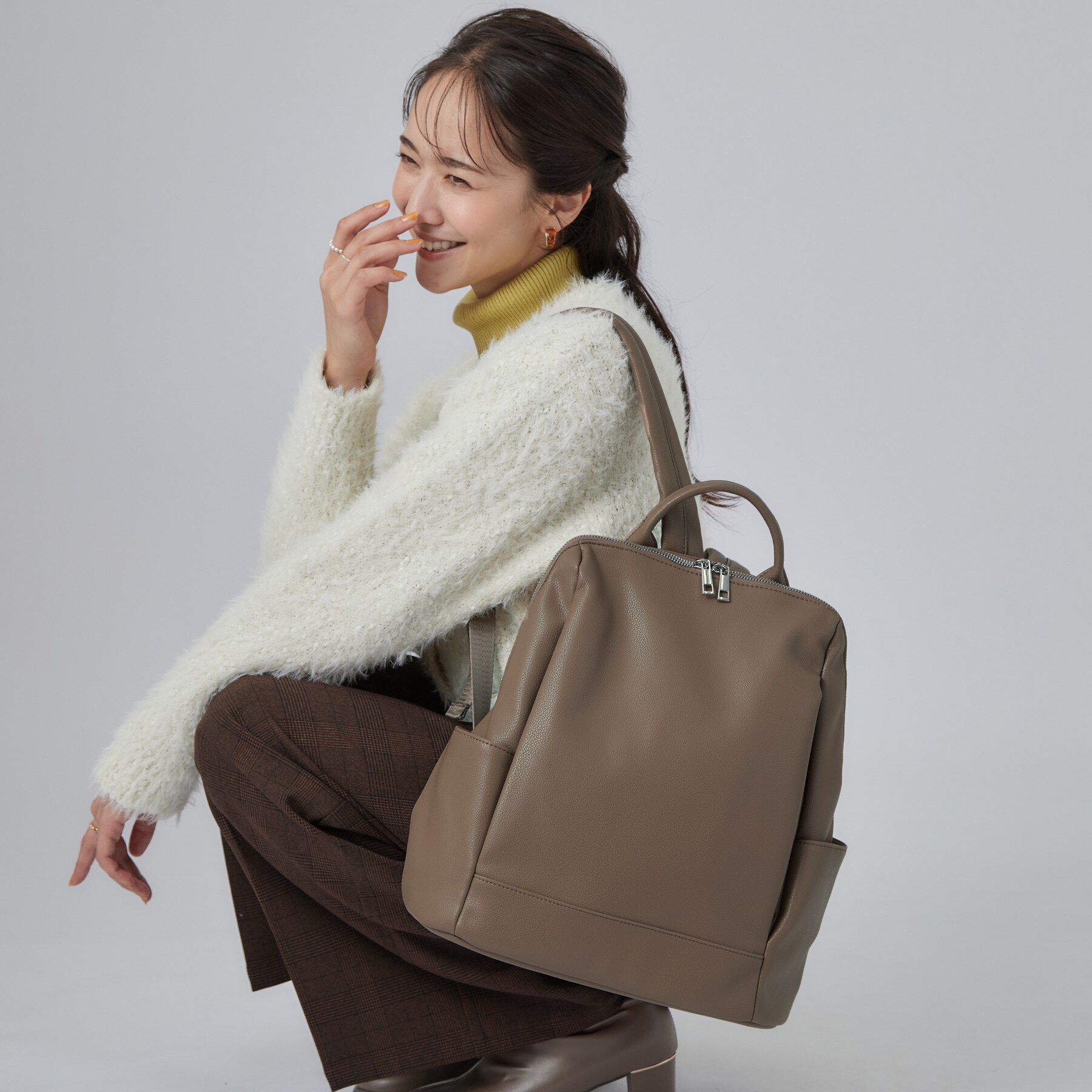 SHOO･LA･RUE「縦ファスナーリュック」|リュック|モカブラウン(042