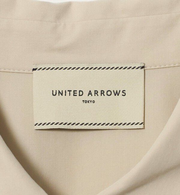 UNITED ARROWS「パールライク ボタン タック フレア ブラウス」|シャツ・ブラウス|