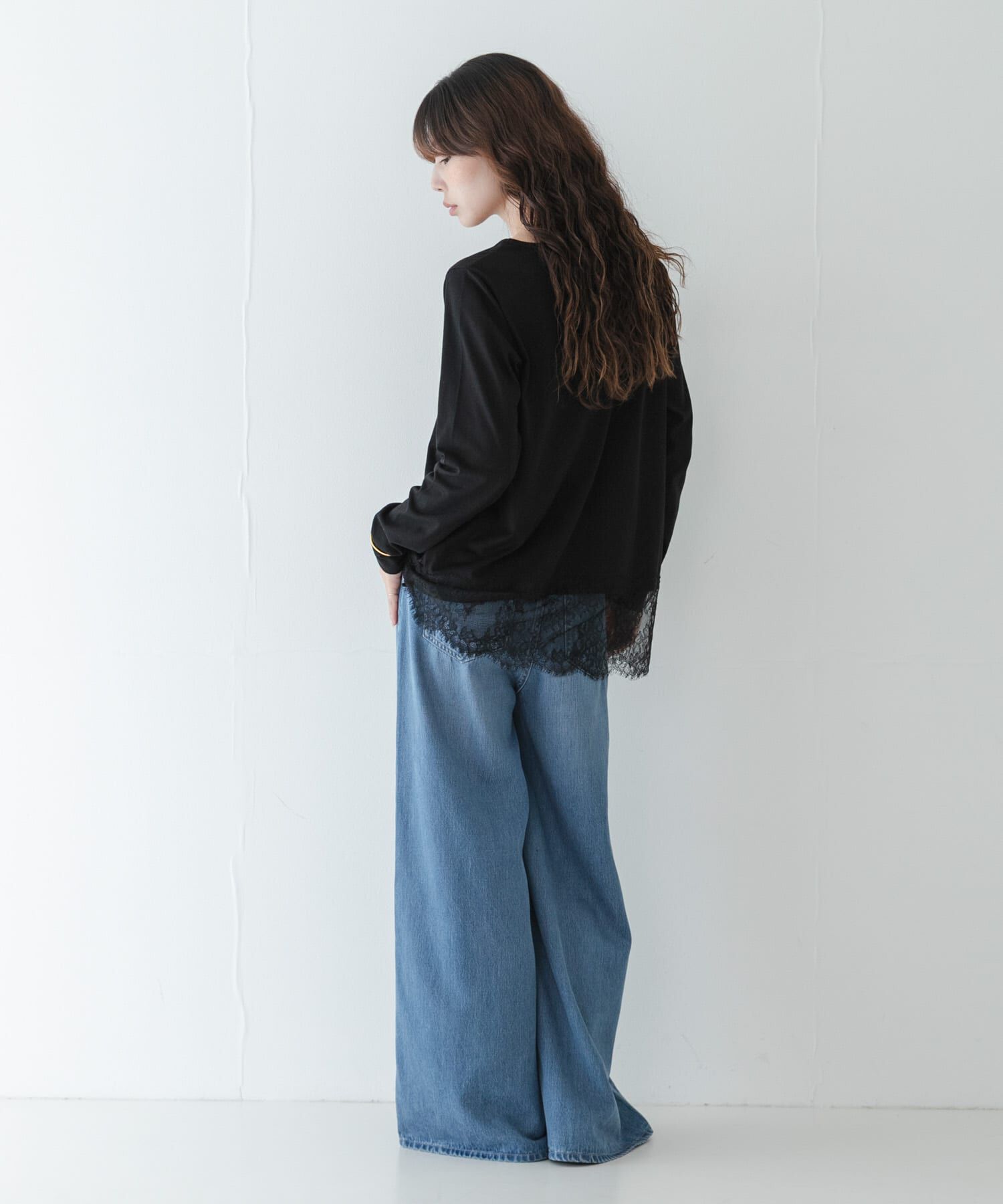 Sonny Label 「『WEB限定』ルーズフィットレースヘムロングTシャツ」|Tシャツ・カットソー|