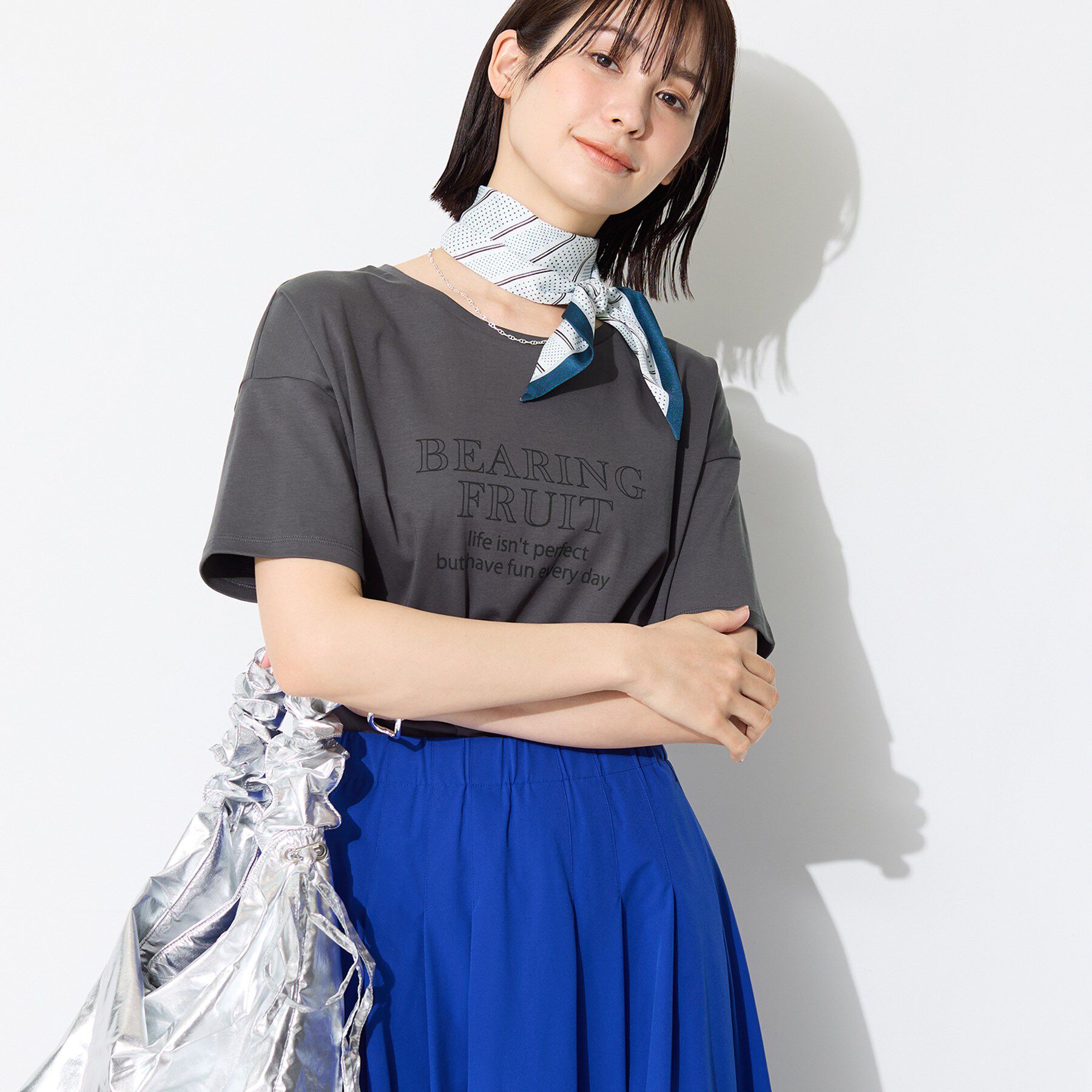 INDIVI「【選べるバリエーション】プリントTシャツ」|Tシャツ・カットソー|チャコールグレー(0