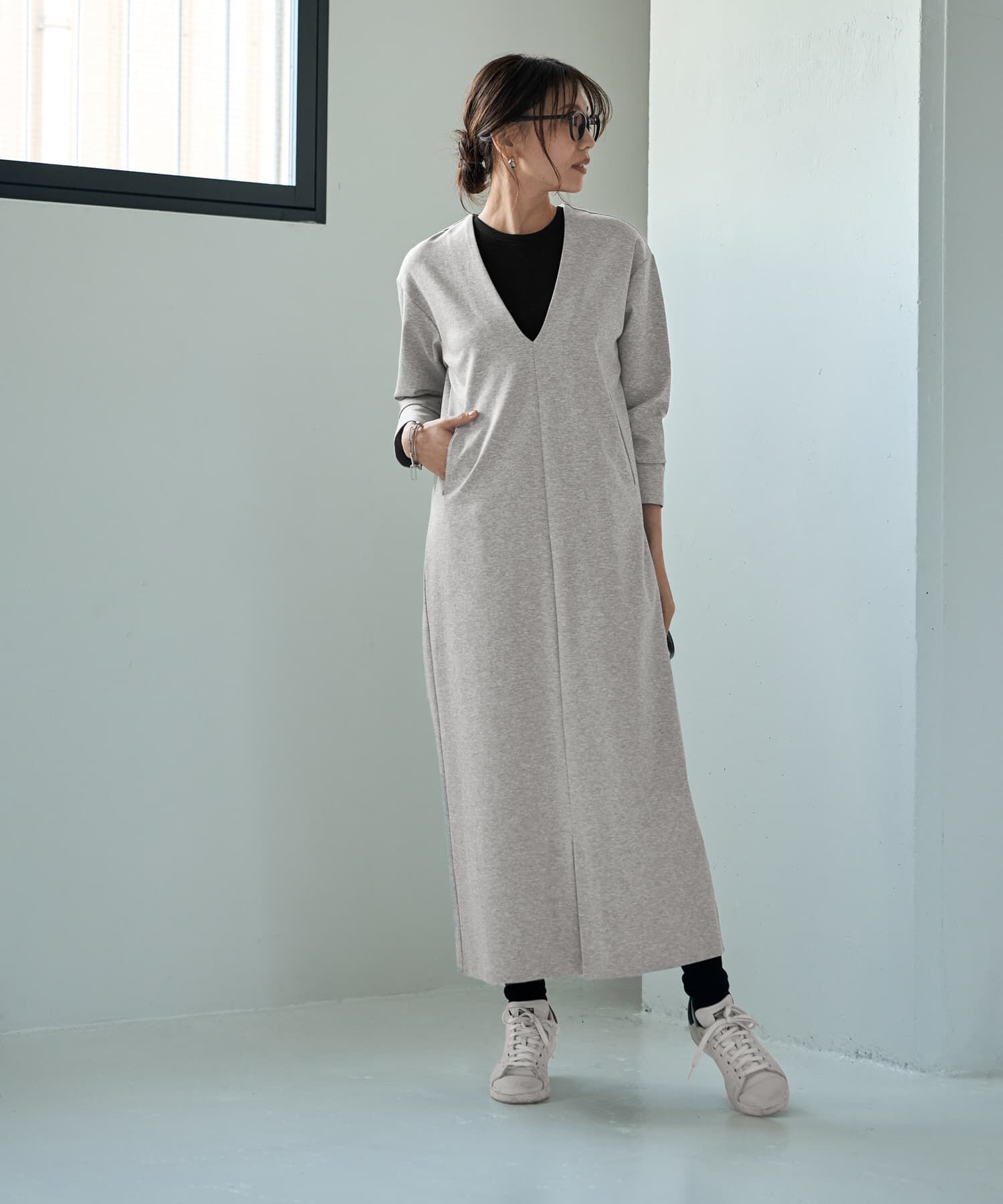 STYLE DELI「【Made in JAPAN】シルキーポンチ深Vワンピース」|ワンピース|ライトグレー