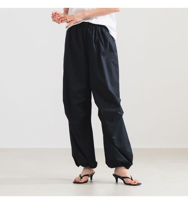 Demi-Luxe BEAMS 「ドロスト タフタ パンツ」|チノ|BLACK