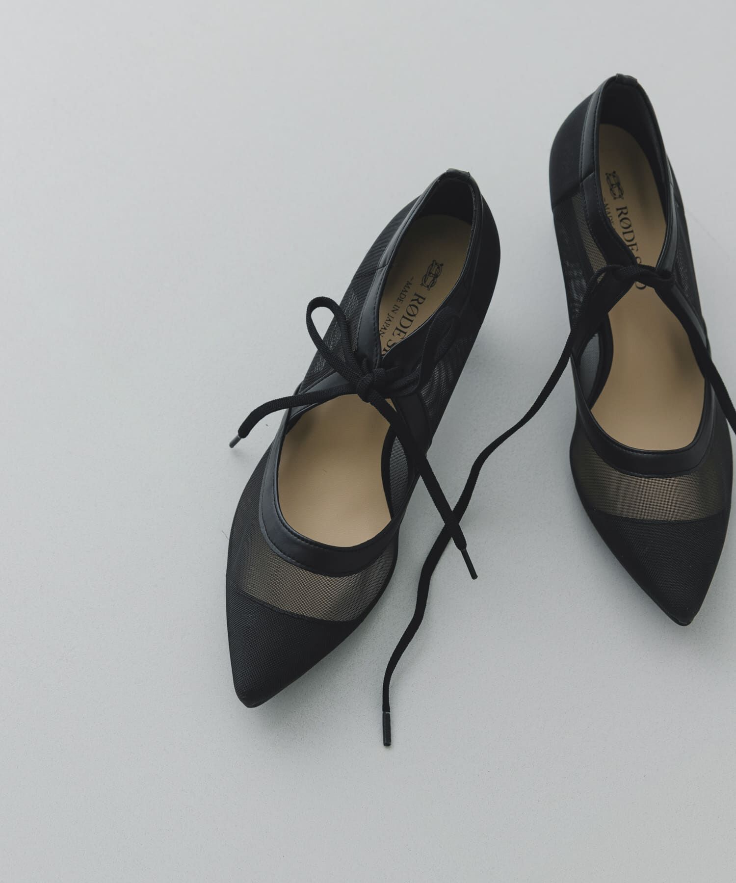 RODE SKO「『MADE IN JAPAN』チャンキーヒールリボンパンプス」|パンプス|