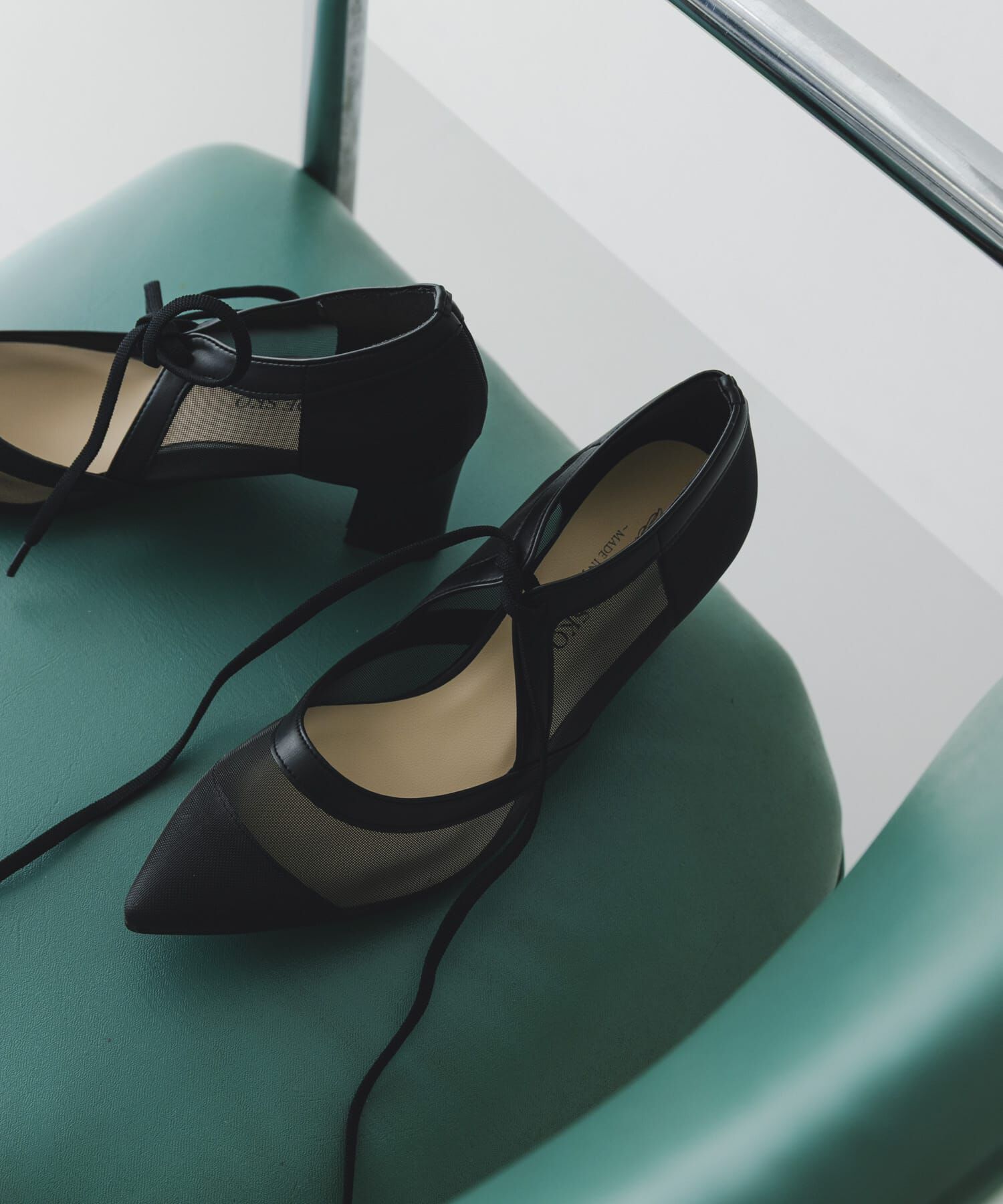 RODE SKO「『MADE IN JAPAN』チャンキーヒールリボンパンプス」|パンプス|
