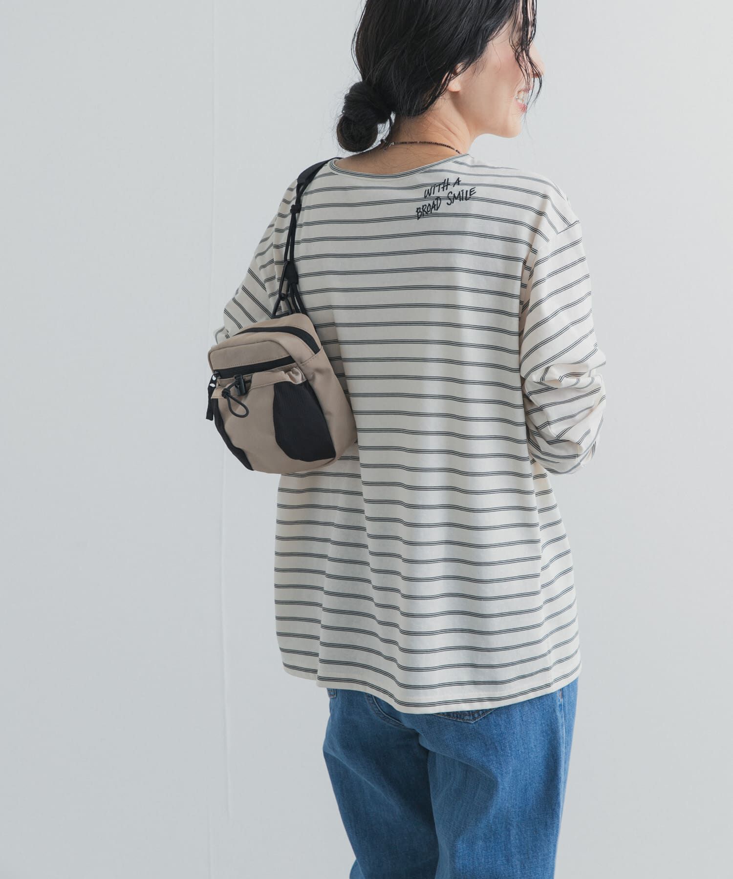 URBAN RESEARCH DOORS「バック刺繍ロングスリーブTシャツ」|Tシャツ・カットソー|