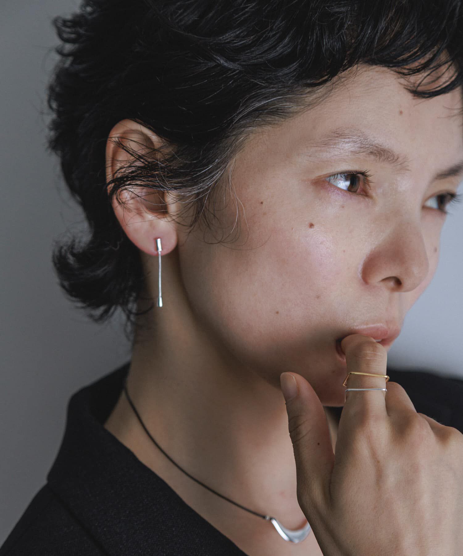 SMELLY「SMELLY so&rsquo;　minimal bar chain pierce」|ピアス|