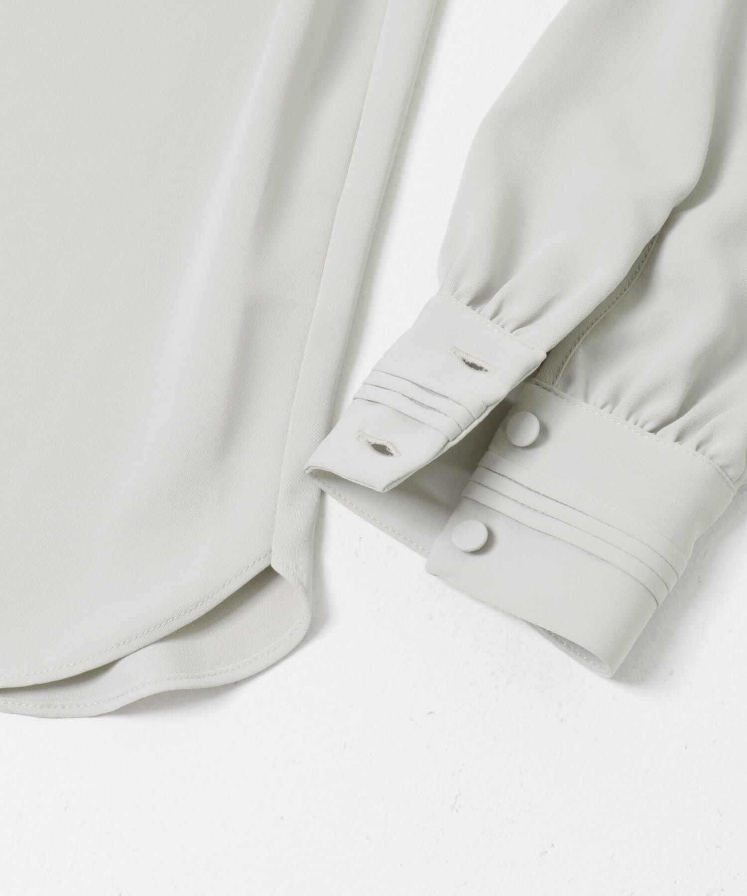 URBAN RESEARCH DOORS「『一部WEB限定カラー』リボンポイントタックブラウス」|シャツ・ブラウス|