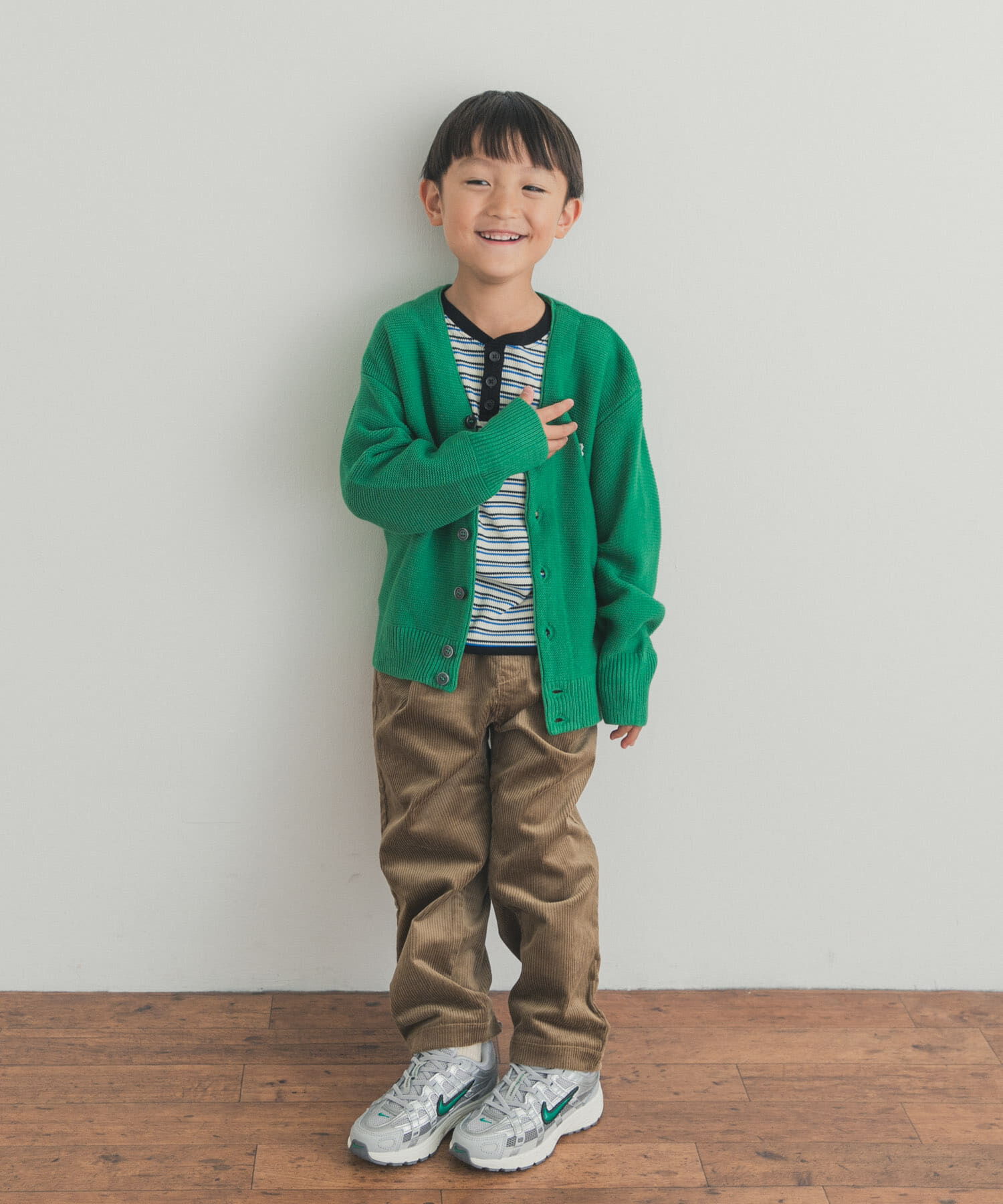 URBAN RESEARCH DOORS「『WEB/一部店舗限定ｶﾗｰ』『別注』PENNEYS&times;DOORS THE FOX Vﾈｯｸｶｰﾃﾞｨｶ」|ニット・セーター|
