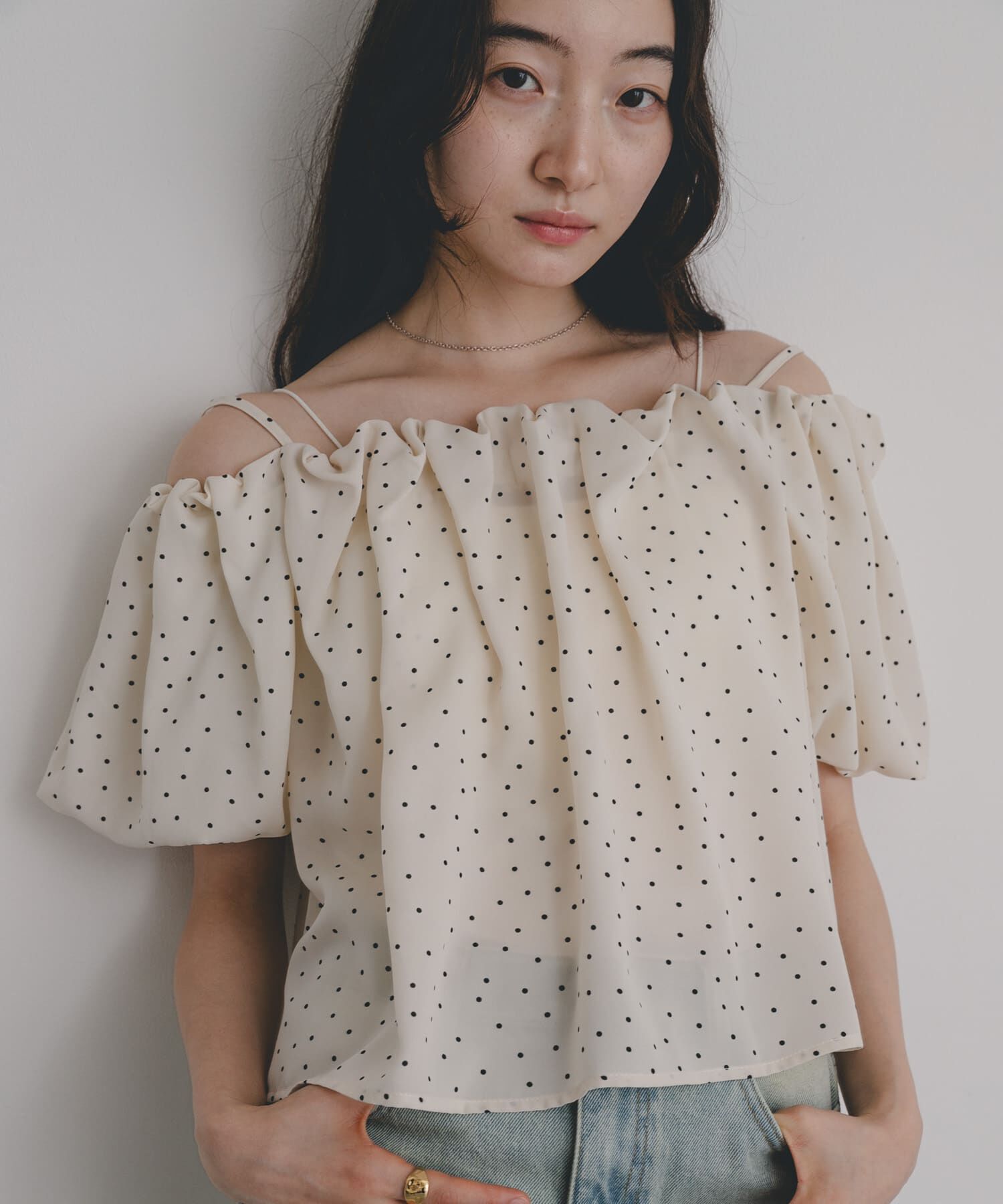 SENSE OF PLACE by URBAN RESEARCH「『WEB限定』タックオフショルブラウス」|シャツ・ブラウス|