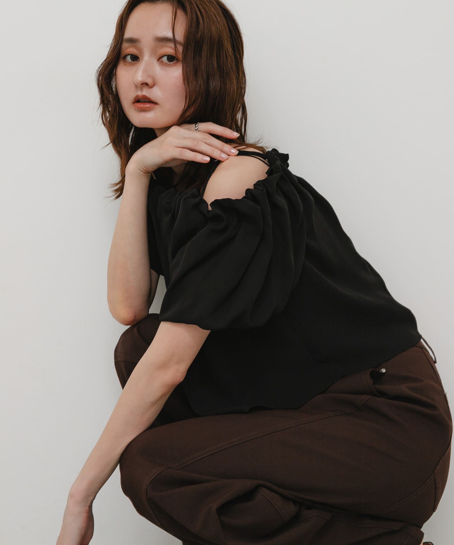 SENSE OF PLACE by URBAN RESEARCH「『WEB限定』タックオフショルブラウス」|シャツ・ブラウス|