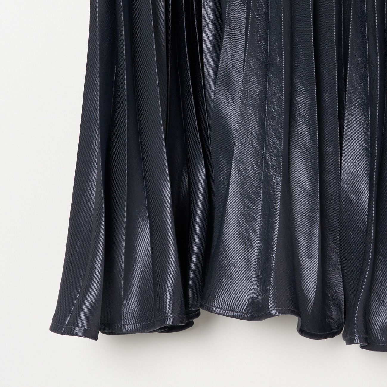 HELIOPOLE「HELIOPOLE SHINY TWILL PLEATED SKIRT」|スカート|
