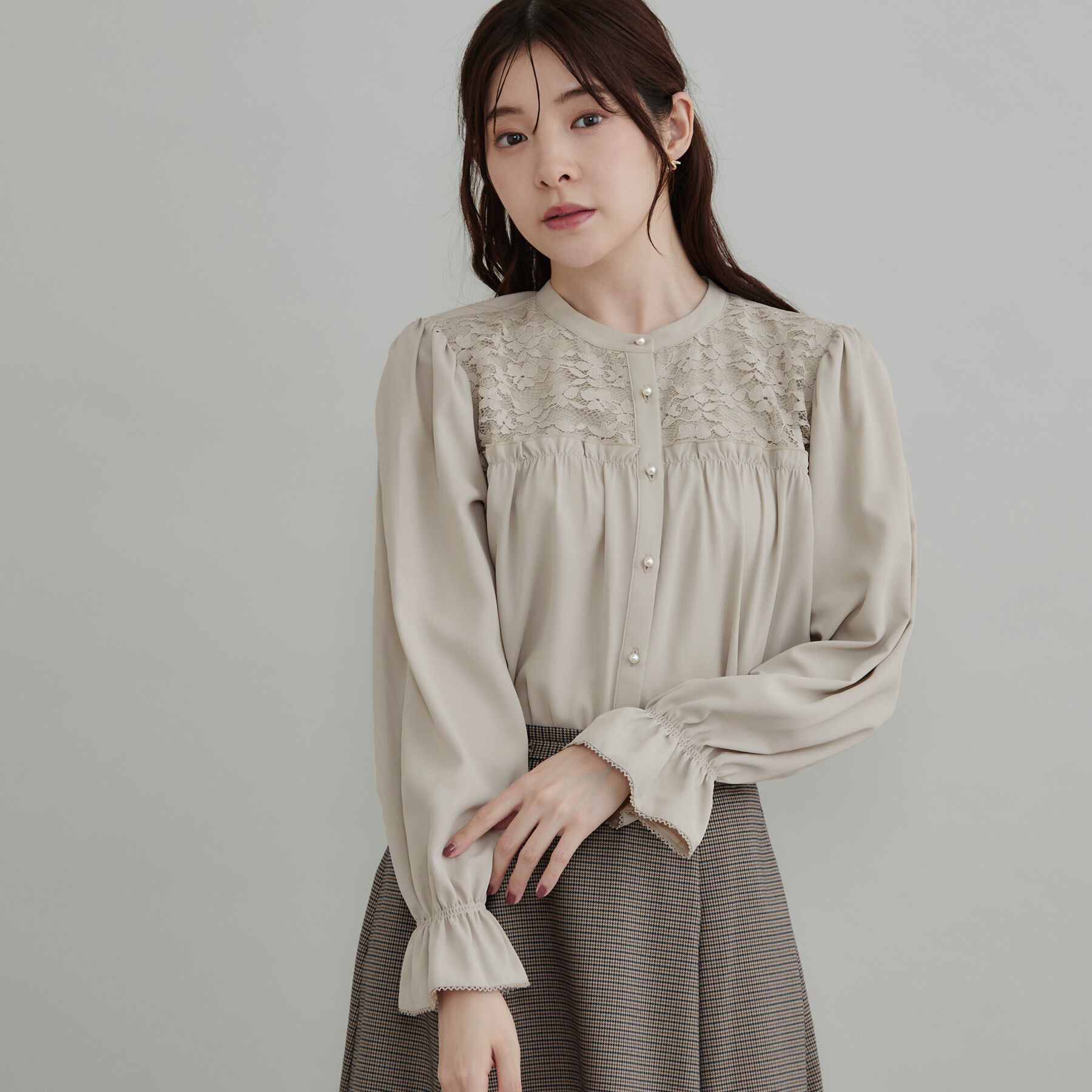 Couture broach「【フリルカフスが華やか】レースギャザーブラウス」|シャツ・ブラウス|