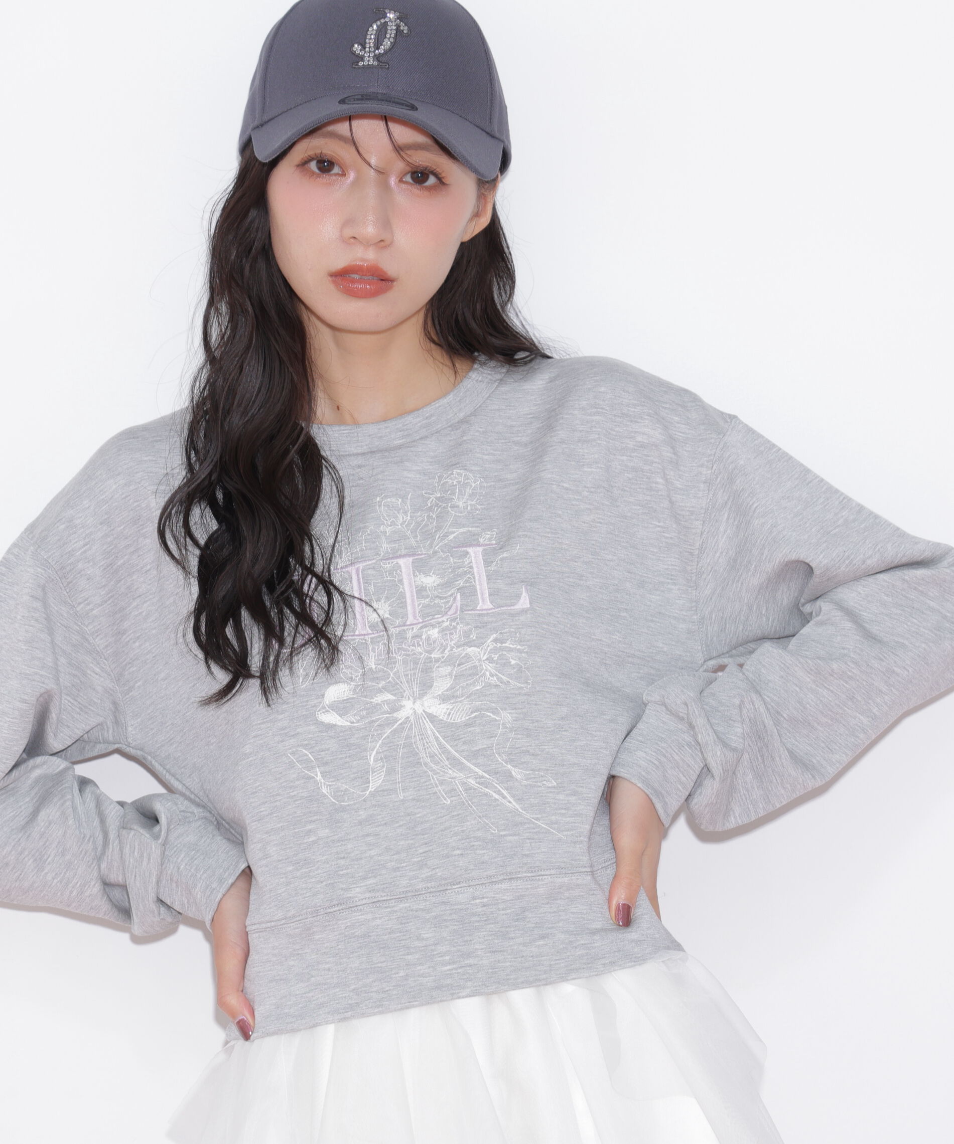  「リボンブーケロゴ刺繍スウェット」|Tシャツ・カットソー|