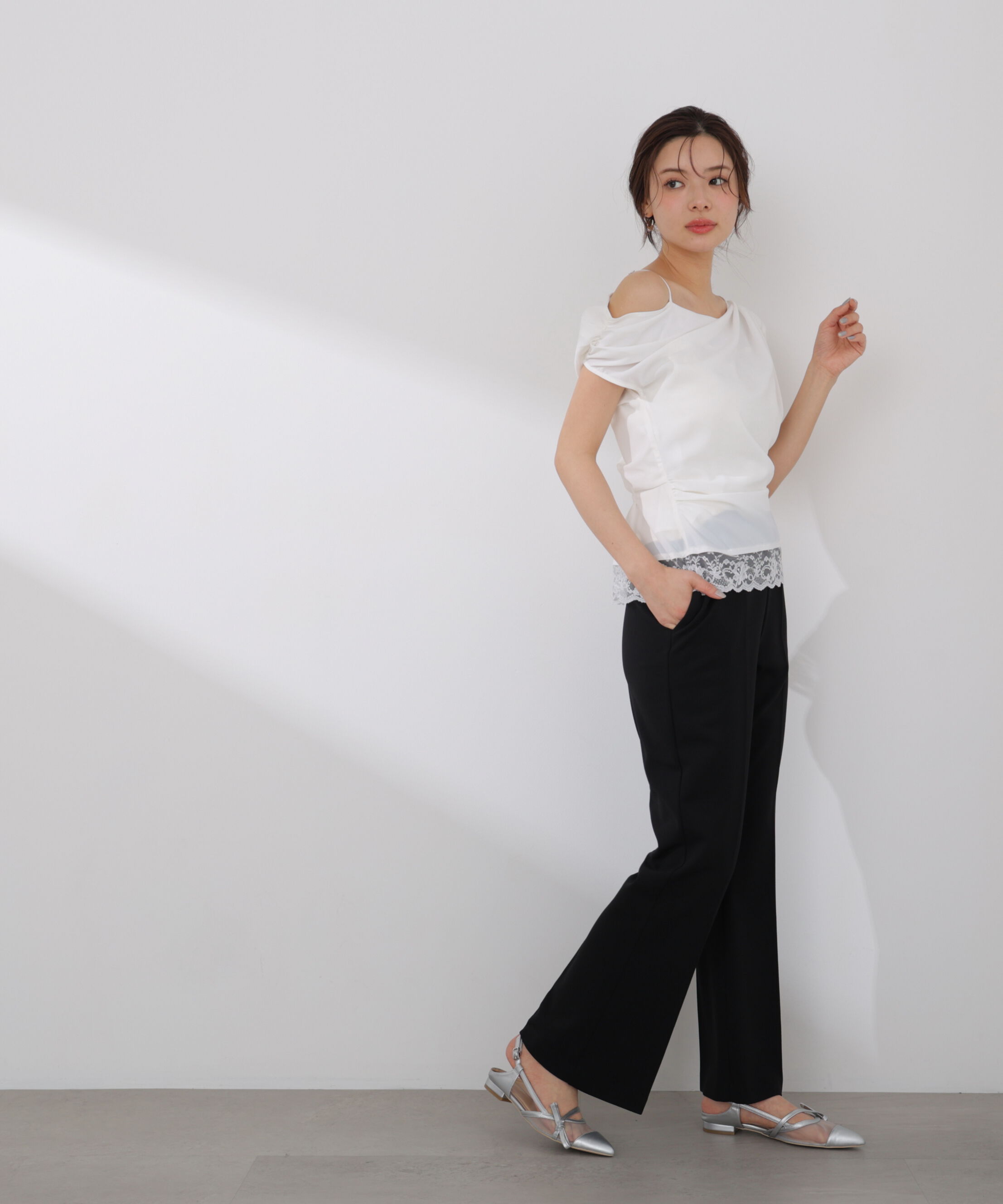 PROPORTION BODY DRESSING「〈a/mie〉アシメドレープブラウス」|シャツ・ブラウス|