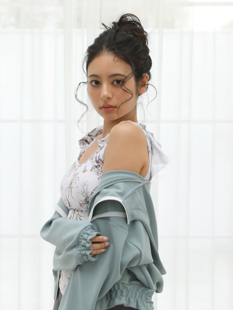 ALBOVE「小花柄フリルタンクブラトップス」|スポーツ|