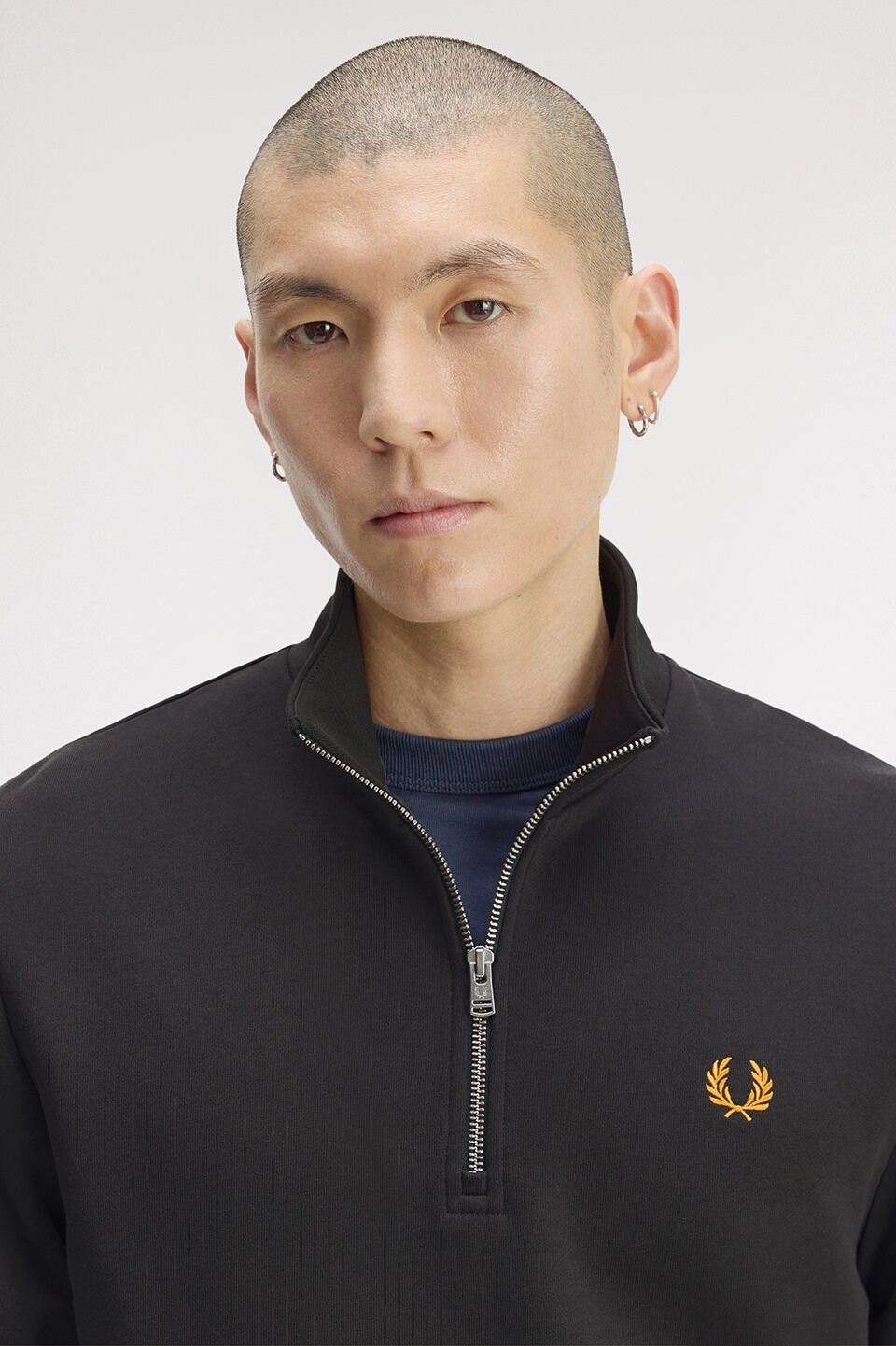 FRED PERRY 「FRED PERRY／Half Zip Sweatshirt／フレッドペリーハーフジップスウェットシャツ」|スウェット・ジャージ|