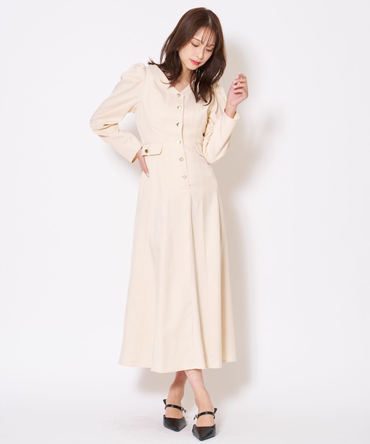 アンドクチュール「Vネックパフスリーブワンピース」|ワンピース|