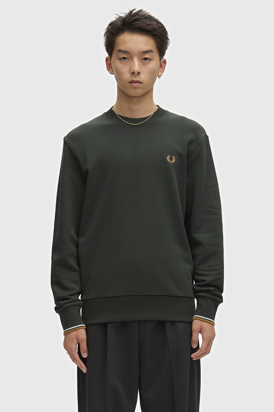 FRED PERRY 「FRED PERRY／Crew Neck Sweatshirt／フレッドペリースウェットシャツ」|Tシャツ・カットソー|