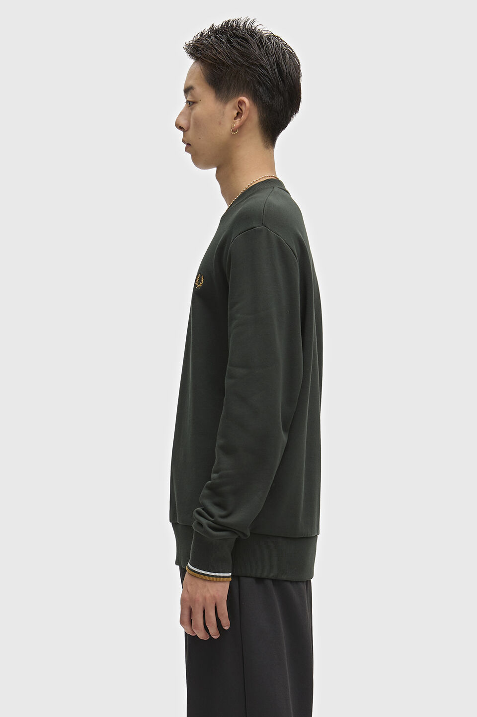 FRED PERRY 「FRED PERRY／Crew Neck Sweatshirt／フレッドペリースウェットシャツ」|Tシャツ・カットソー|