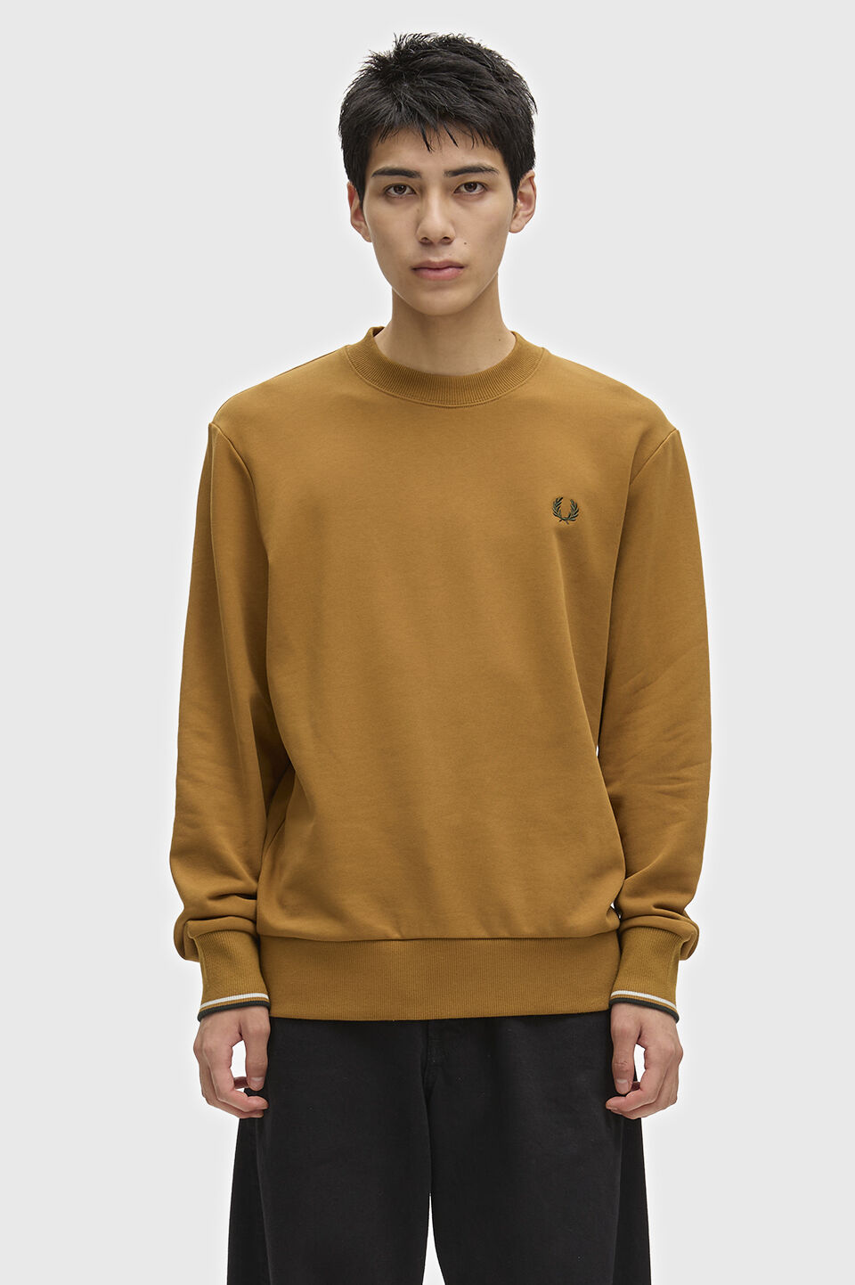 FRED PERRY 「FRED PERRY／Crew Neck Sweatshirt／フレッドペリースウェットシャツ」|Tシャツ・カットソー|