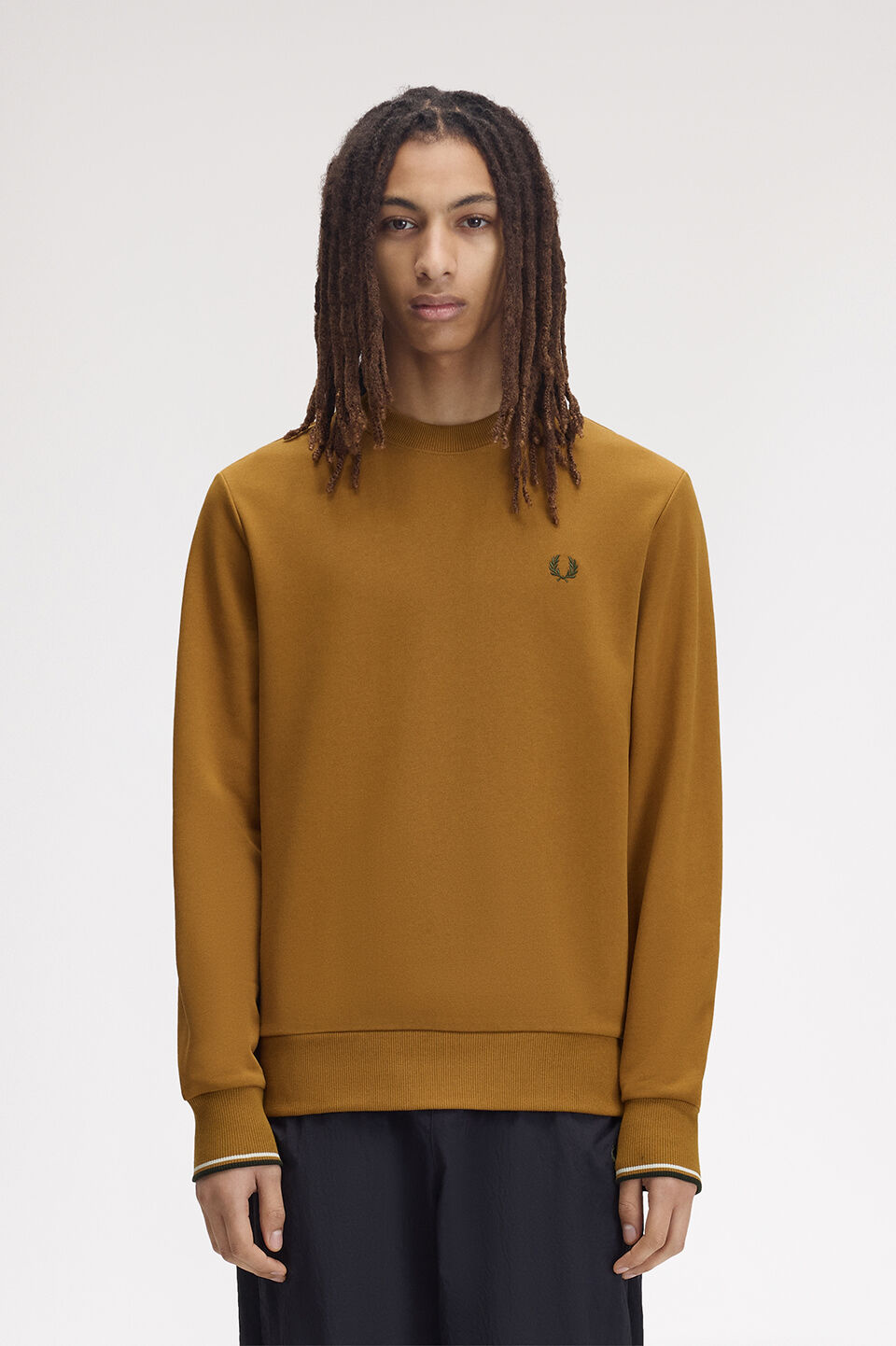 FRED PERRY 「FRED PERRY／Crew Neck Sweatshirt／フレッドペリースウェットシャツ」|Tシャツ・カットソー|