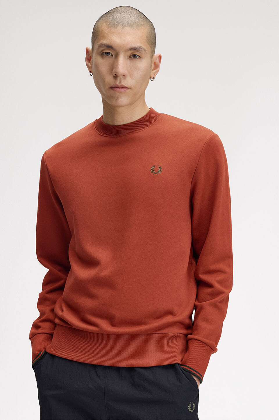 FRED PERRY 「FRED PERRY／Crew Neck Sweatshirt／フレッドペリースウェットシャツ」|Tシャツ・カットソー|