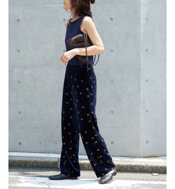 OUTDOOR PRODUCTS Usual Things「追加 刺繍ベロアフレアパンツ」|スラックス|