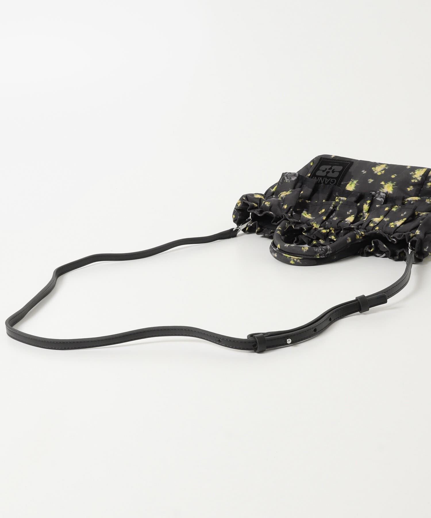 URBAN RESEARCH「GANNI　MINI SHOPPER RUFFLE PRINT」|ハンドバッグ|