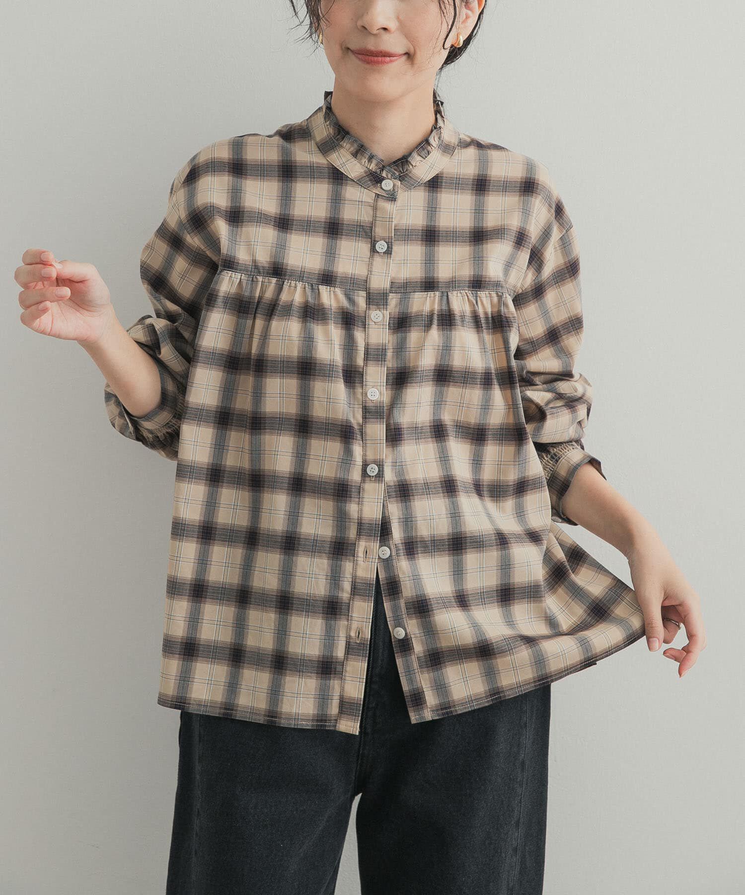 URBAN RESEARCH DOORS「フリルネックチェックブラウス 26AW」|シャツ・ブラウス|