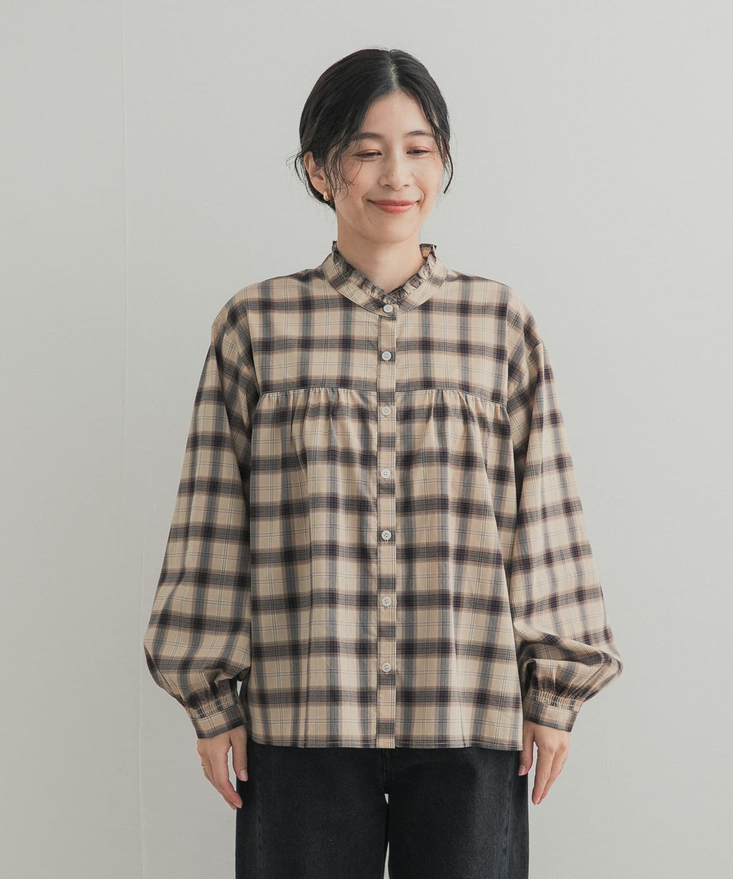 URBAN RESEARCH DOORS「フリルネックチェックブラウス 26AW」|シャツ・ブラウス|