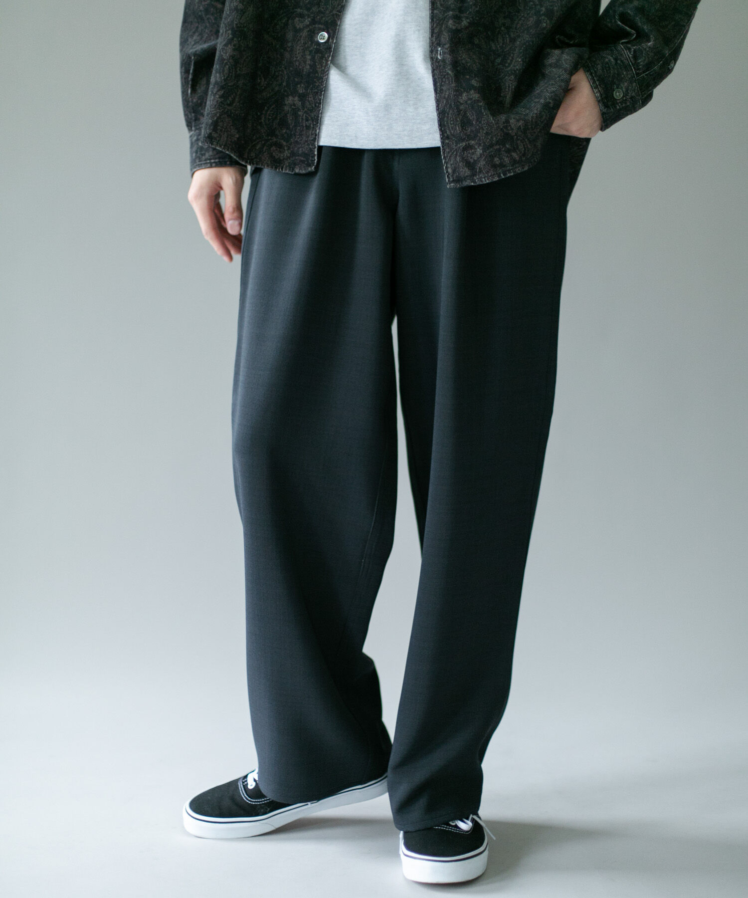URBAN RESEARCH DOORS「コインポケット ワイドストレートパンツ」|その他|ネイビー