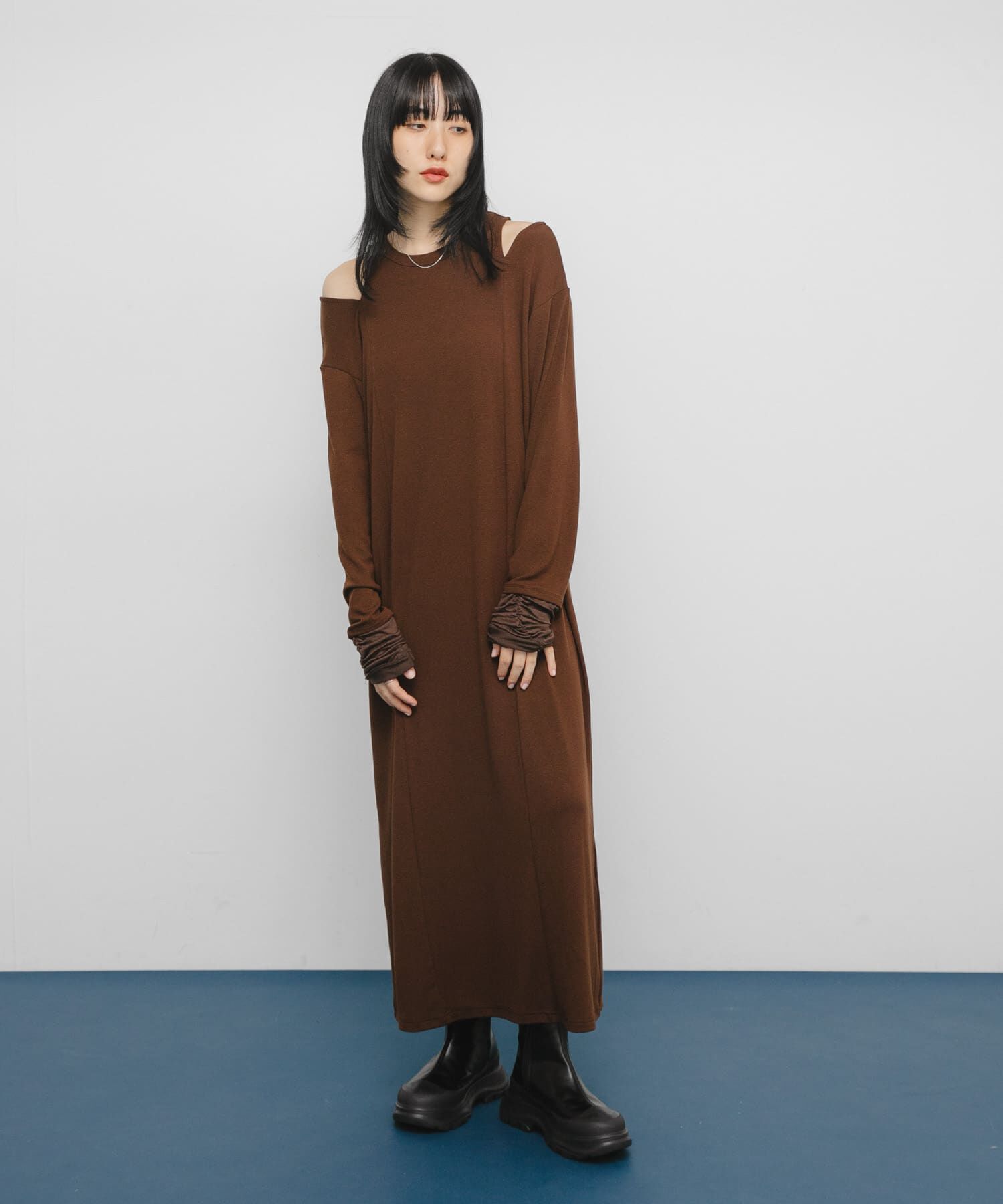  「ショルダーカットワンピース」|ワンピース|