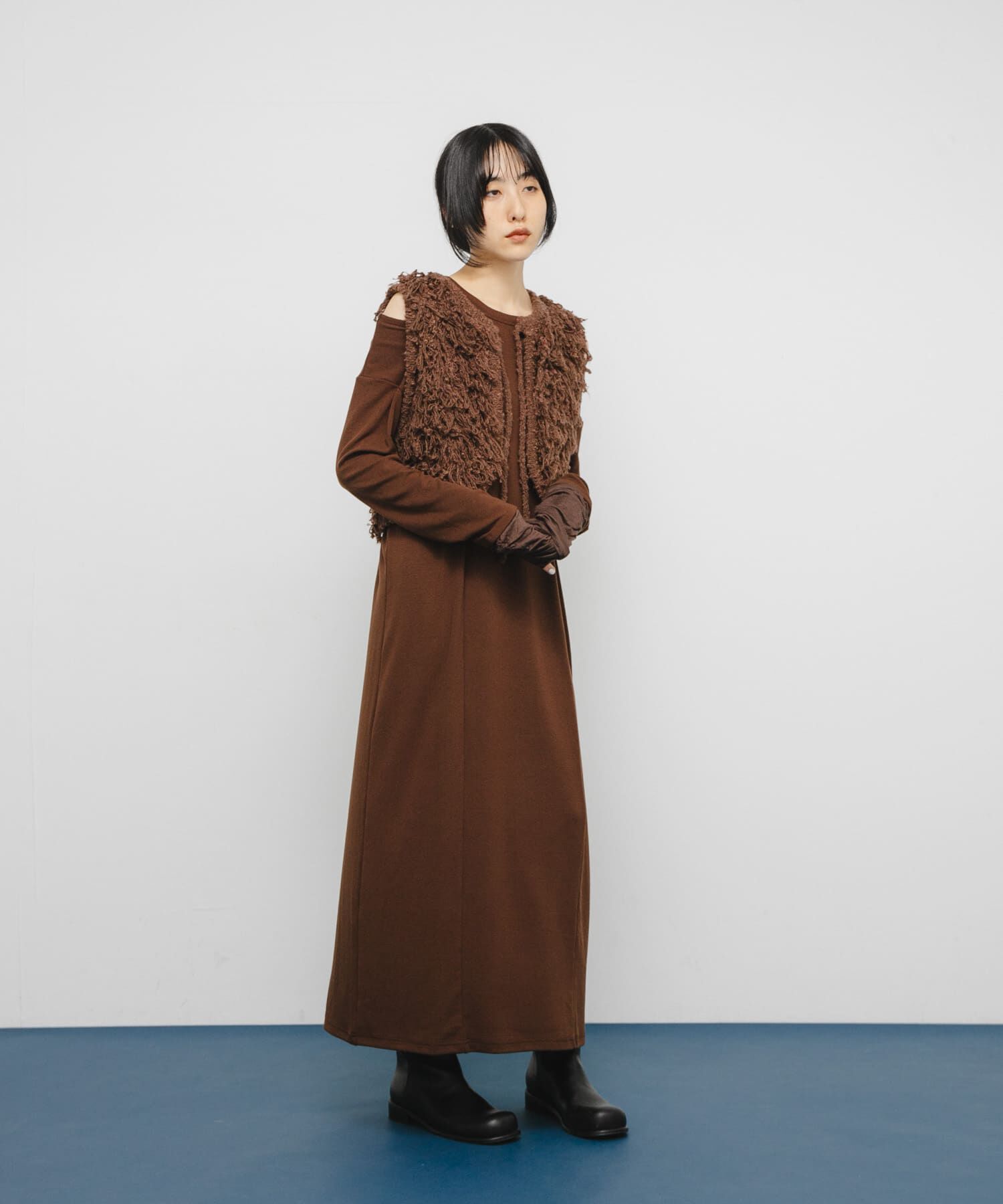  「ショルダーカットワンピース」|ワンピース|