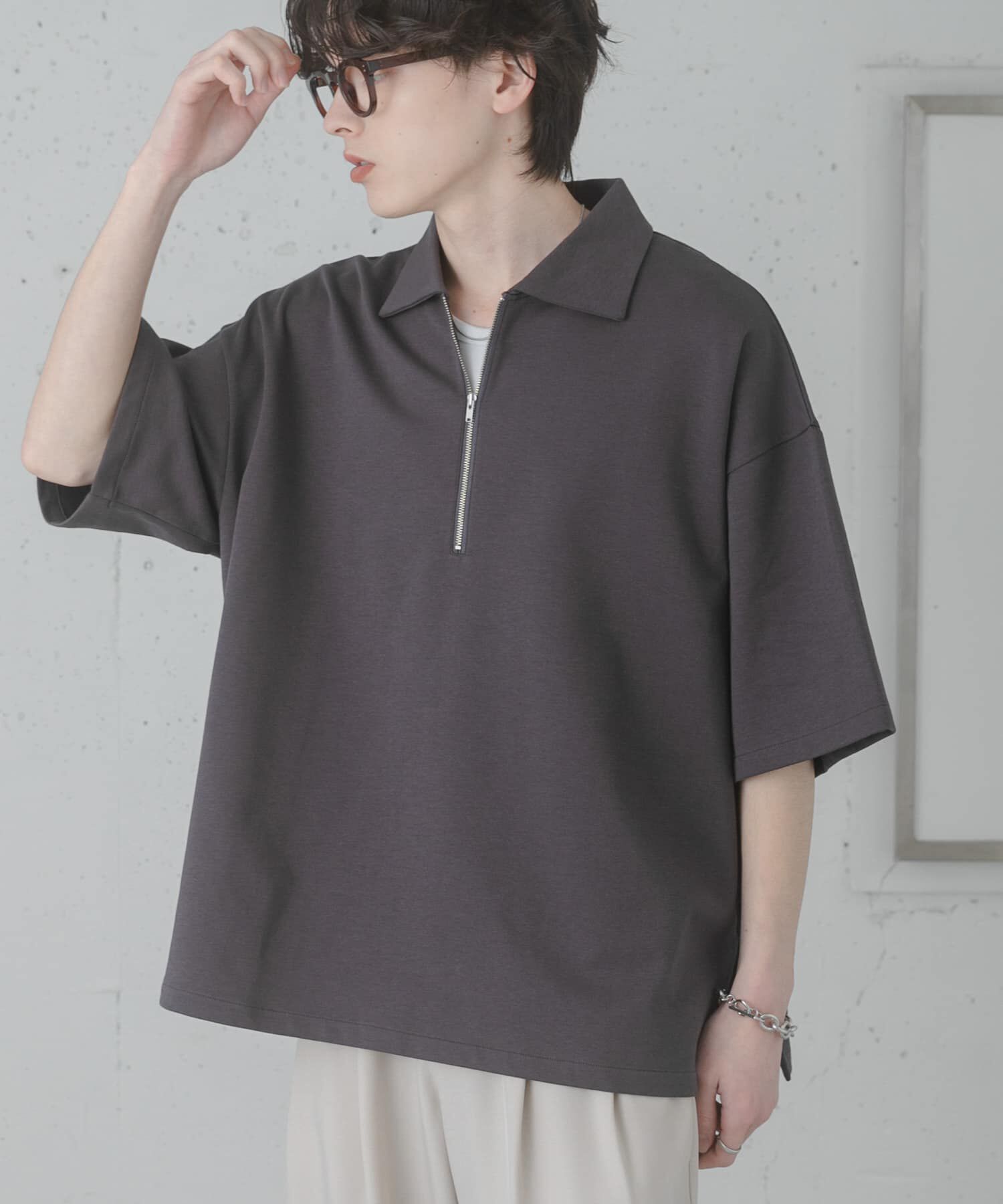 SENSE OF PLACE by URBAN RESEARCH「『ユニセックス』ダンボールポンチハーフジップショートスリーブTシャツ」|Tシャツ・カットソー|