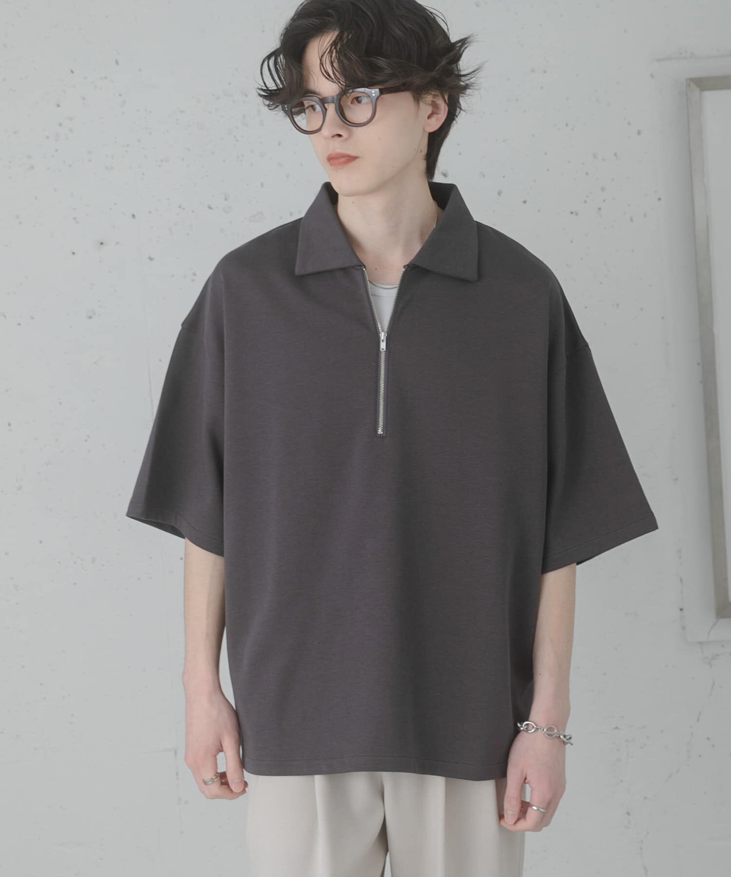 SENSE OF PLACE by URBAN RESEARCH「『ユニセックス』ダンボールポンチハーフジップショートスリーブTシャツ」|Tシャツ・カットソー|