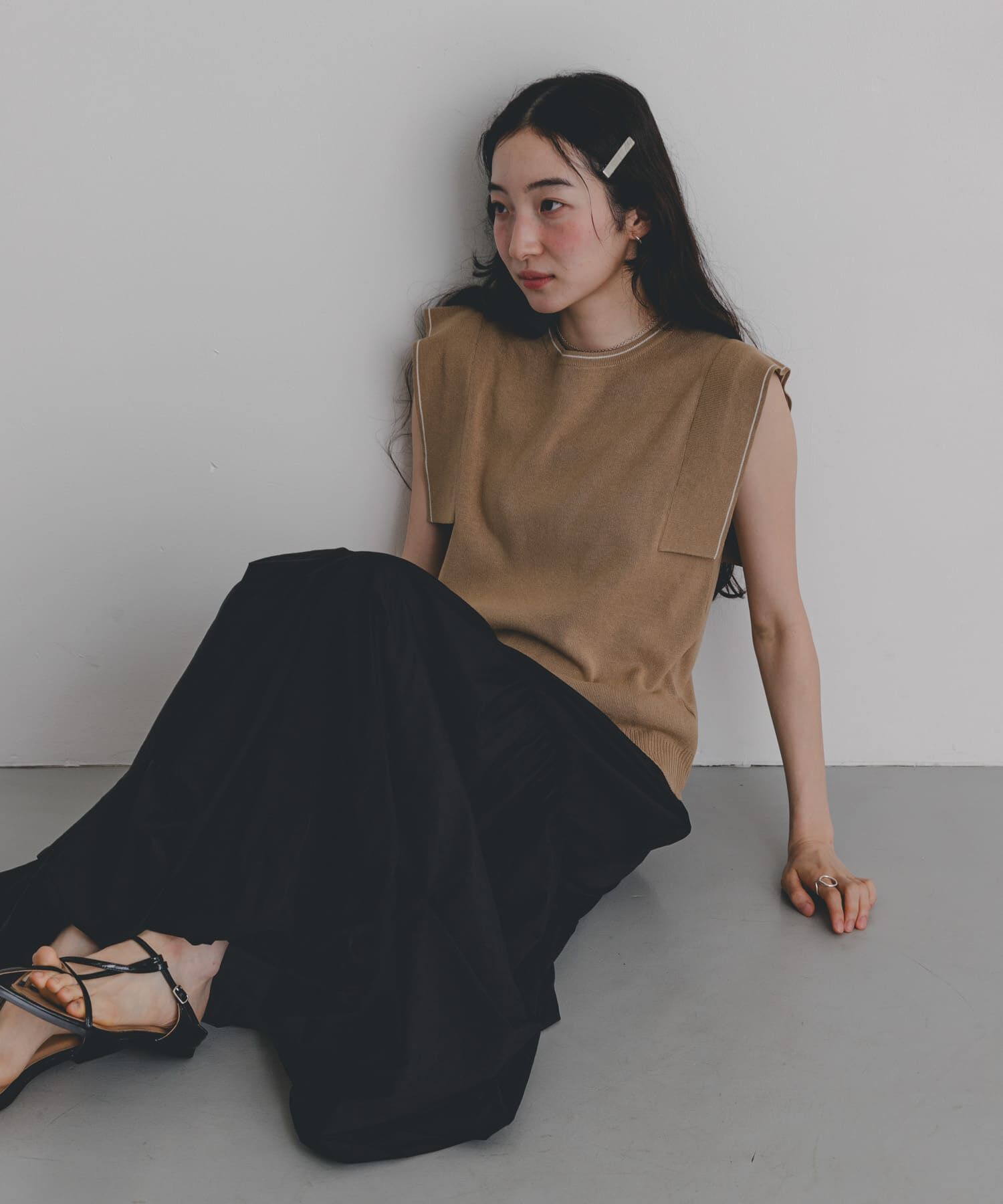 SENSE OF PLACE by URBAN RESEARCH「『洗濯可』パネルスリーブノースリセーター」|ニット・セーター|