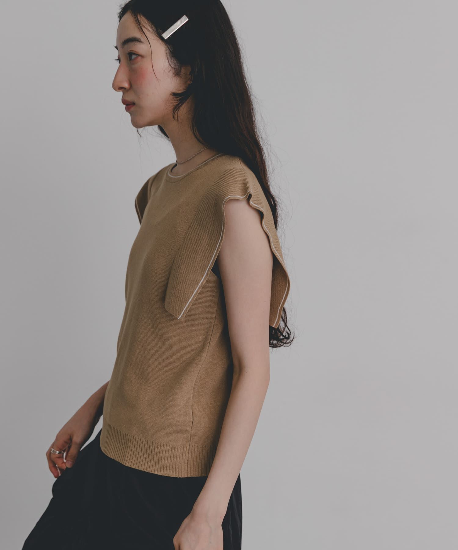 SENSE OF PLACE by URBAN RESEARCH「『洗濯可』パネルスリーブノースリセーター」|ニット・セーター|