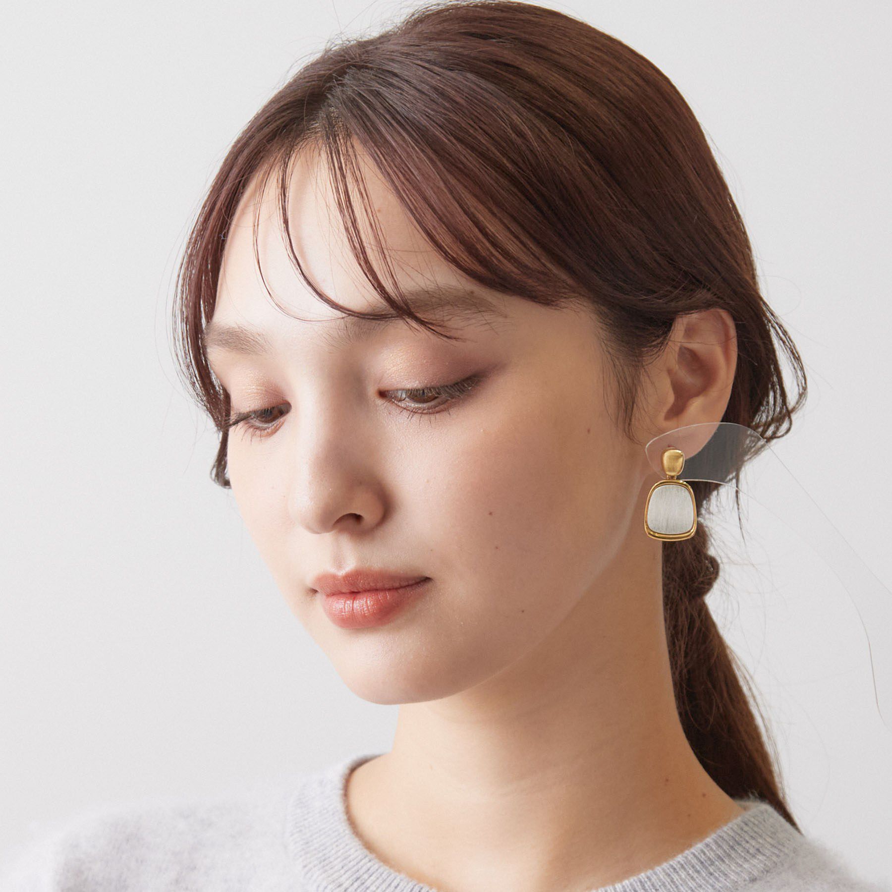 DRESSTERIOR「ゴールドトリミングスクエアピアス」|ピアス|