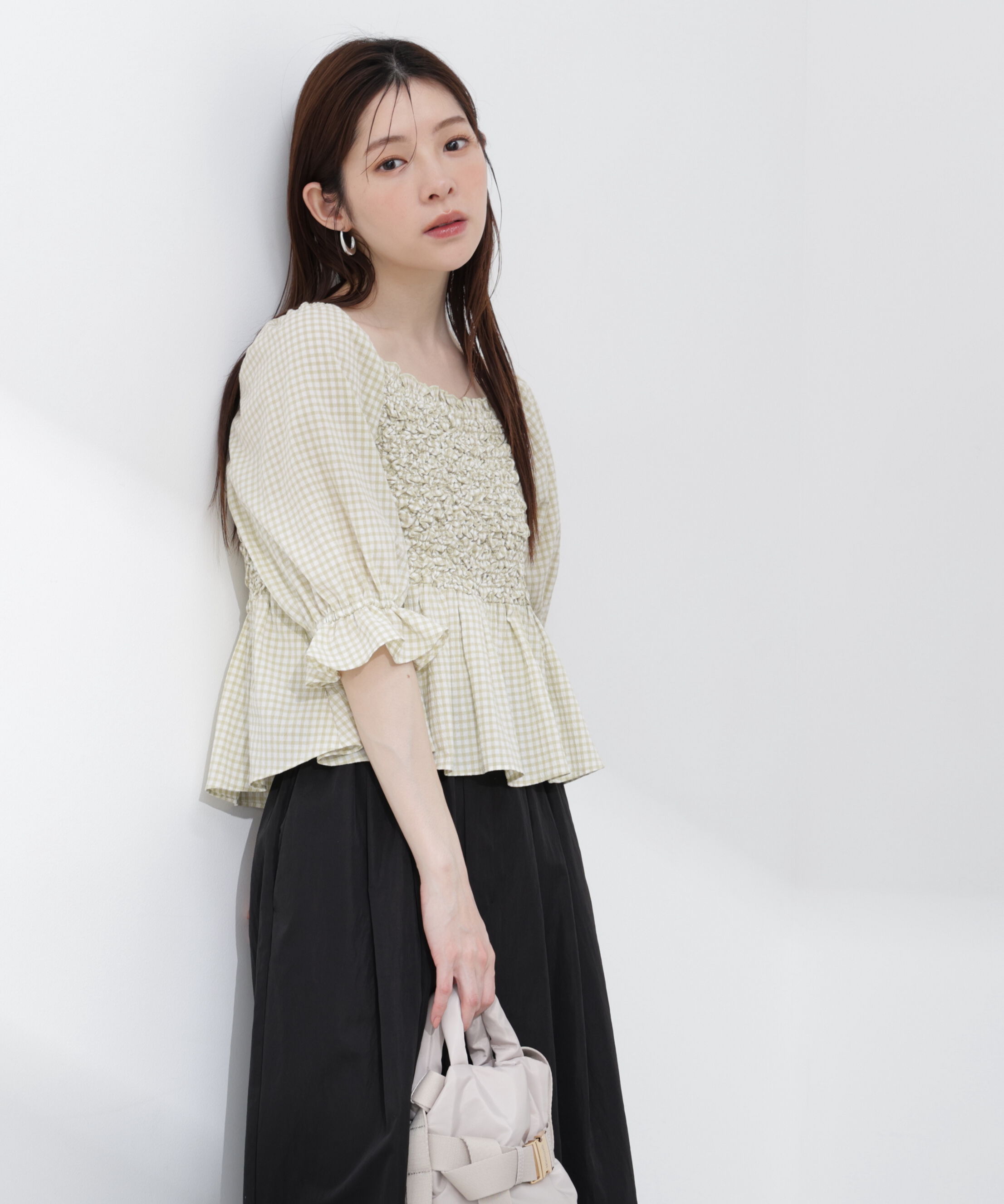 PROPORTION BODY DRESSING「〈a/mie〉シャーリングペプラムブラウス 26SS」|シャツ・ブラウス|
