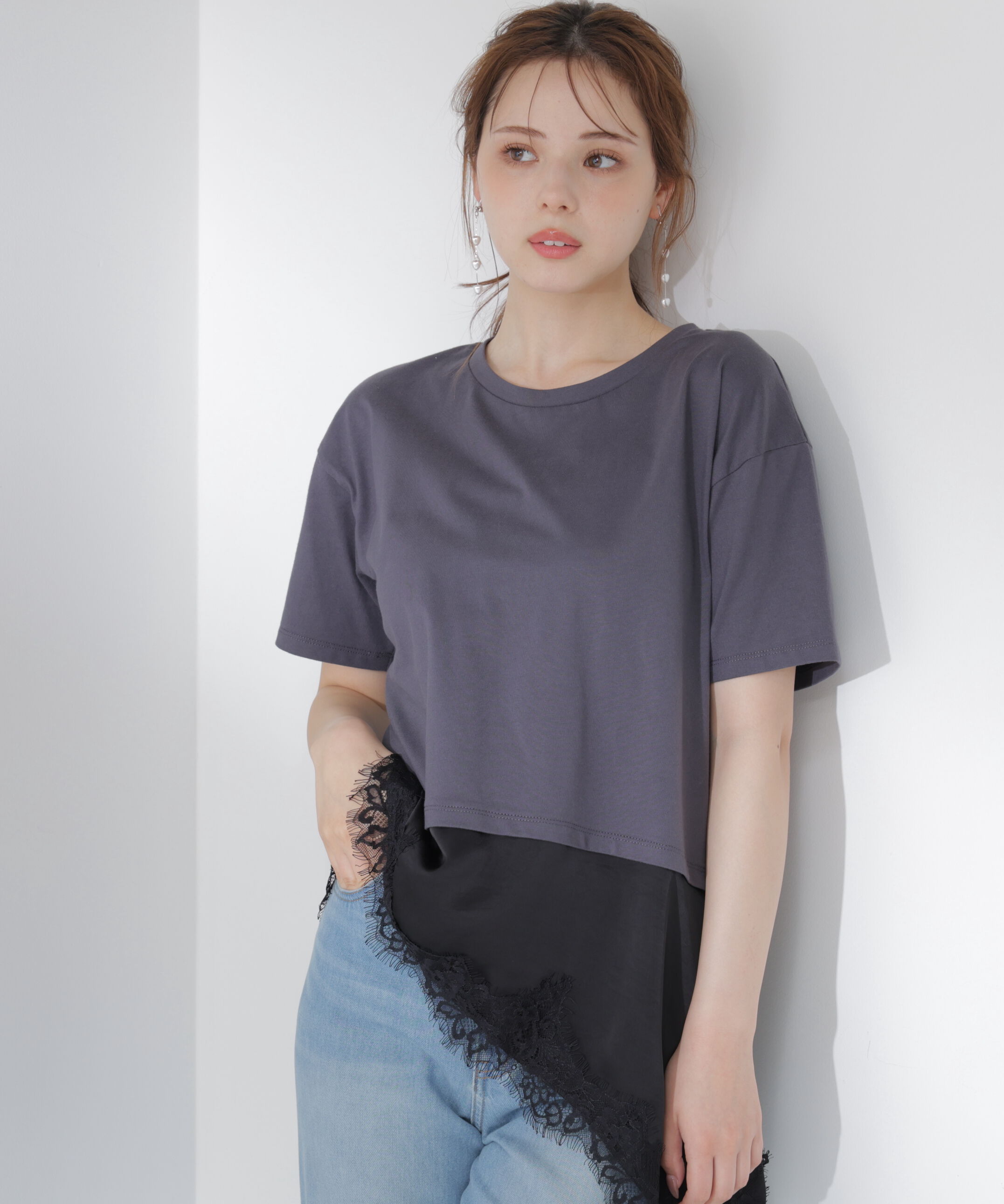 PROPORTION BODY DRESSING「＜EDIT COLOGNE＞見せかけレーストリムカットソー」|Tシャツ・カットソー|チャコール2