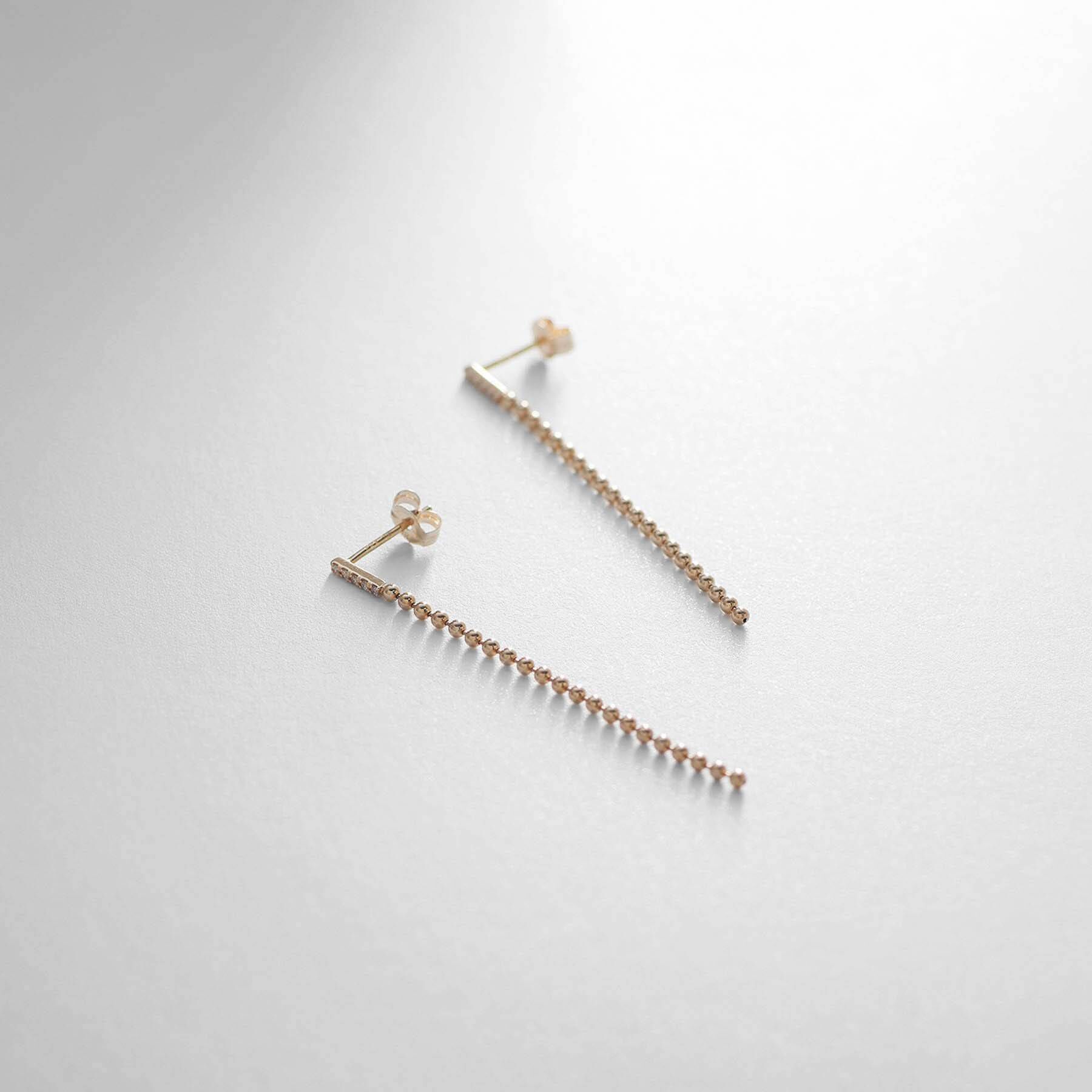 COCOSHNIK「K10ダイヤモンド ボールチェーン スタッドピアス」|ピアス|