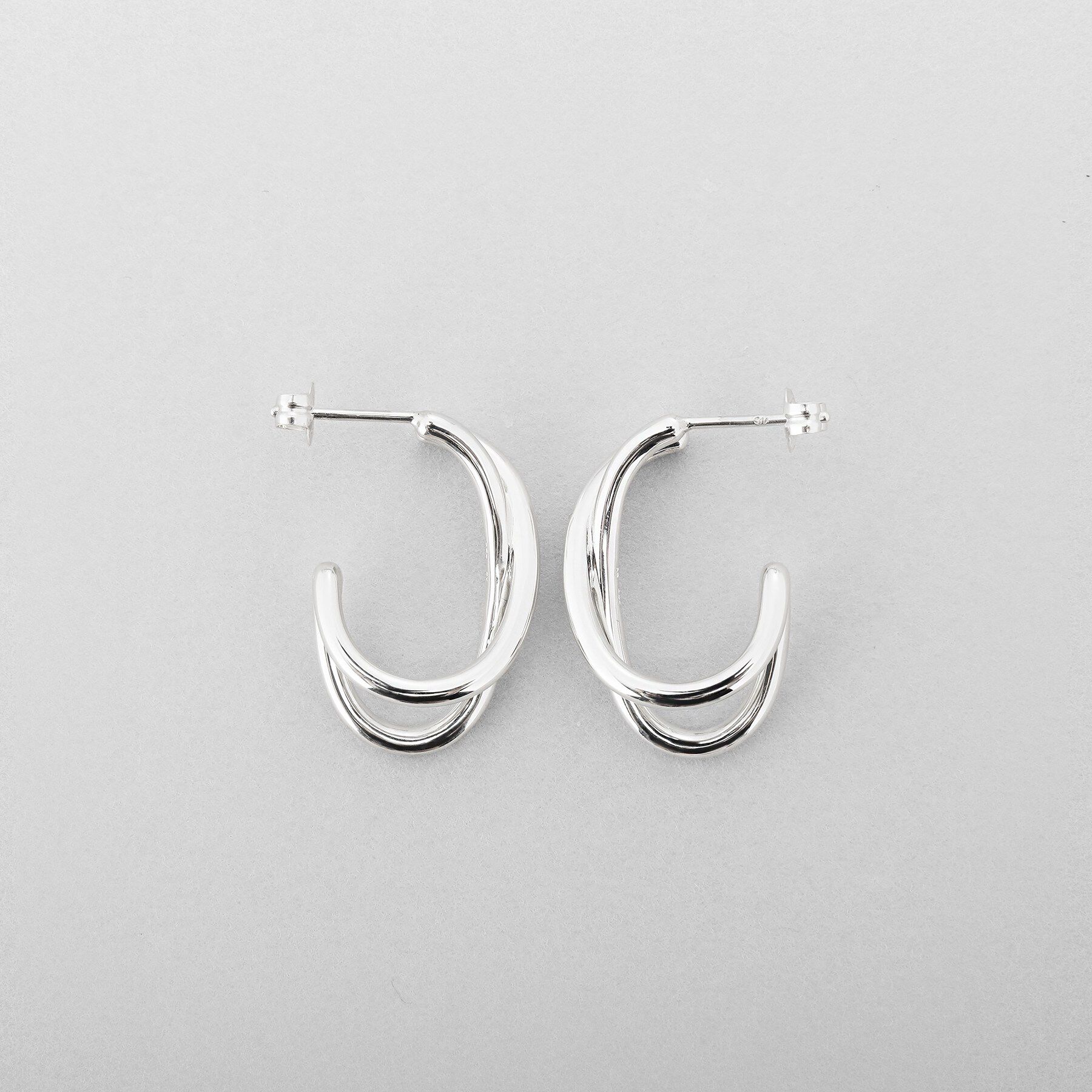 COCOSHNIK ONKITSCH「シルバー クロスオービットピアス」|ピアス|
