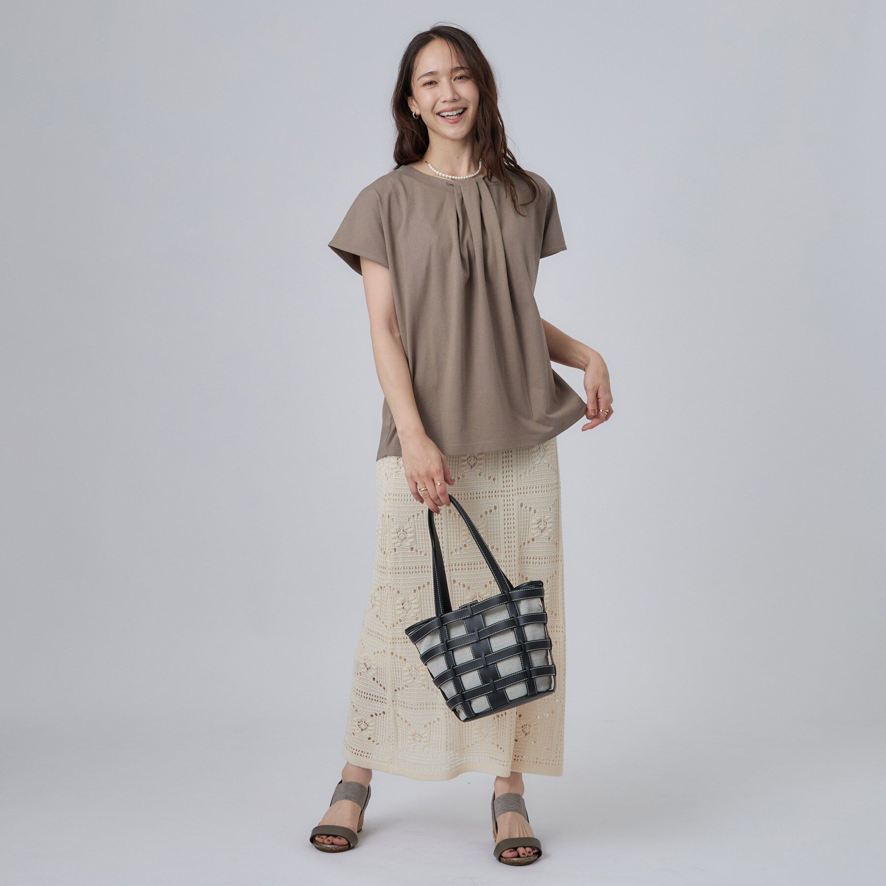 SHOO･LA･RUE「【前後2WAY/S-LL/洗濯機可】楽に着られて好印象 やわらかトップス」|Tシャツ・カットソー|