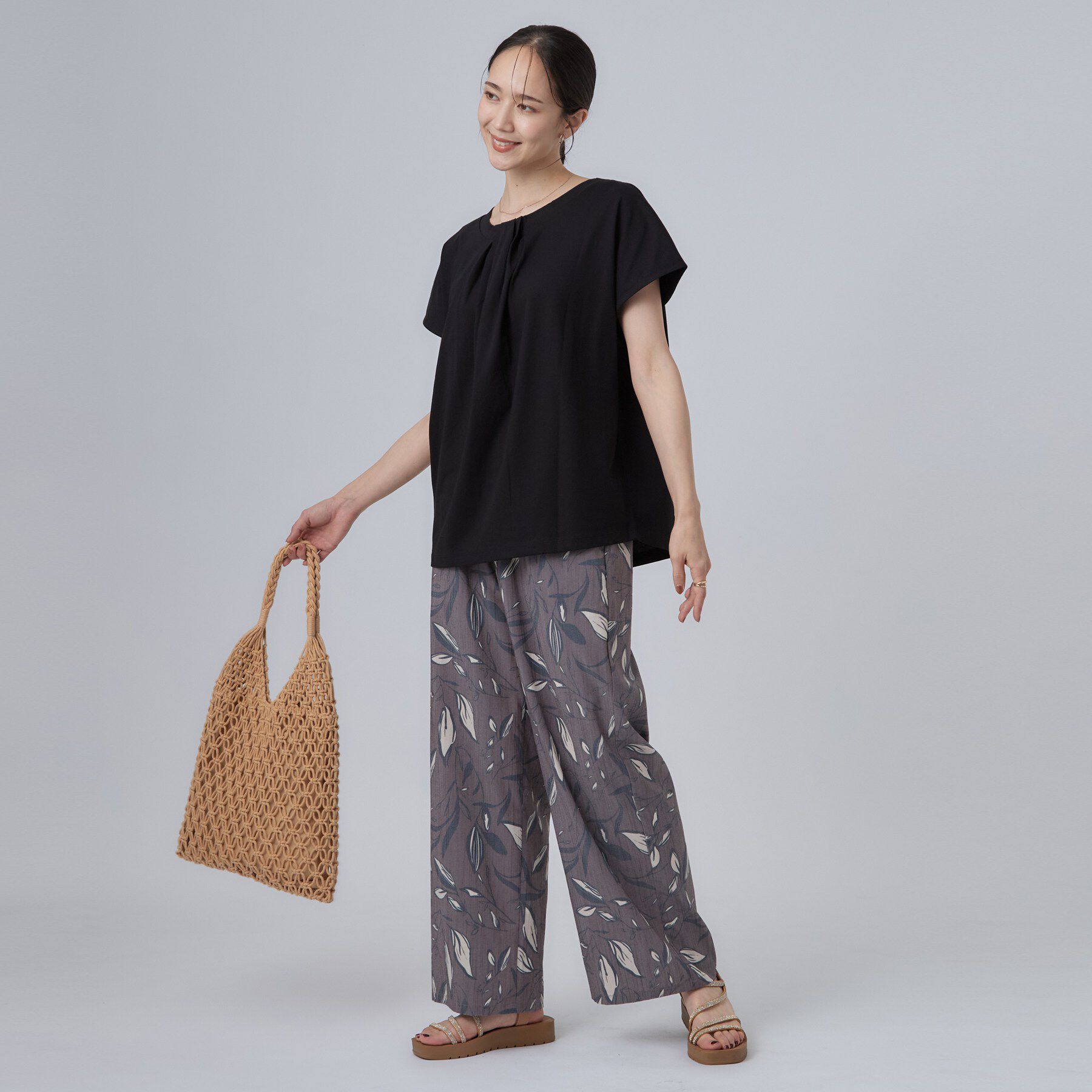 SHOO･LA･RUE「【前後2WAY/S-LL/洗濯機可】楽に着られて好印象 やわらかトップス」|Tシャツ・カットソー|