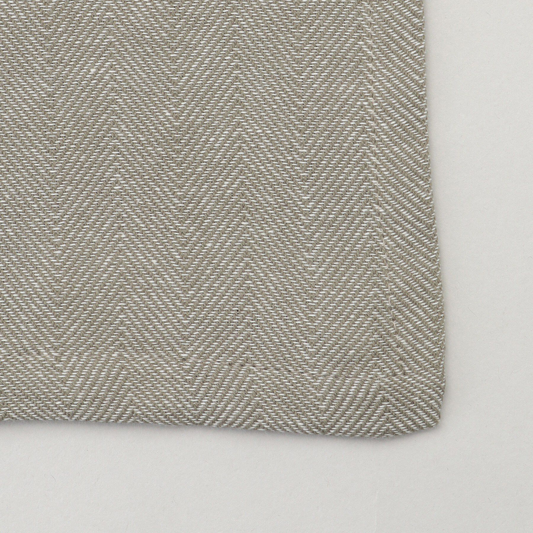 212 KITCHEN STORE「ヘリンボーン マルチクロス 130x130cm GY」|食器・キッチングッズ|